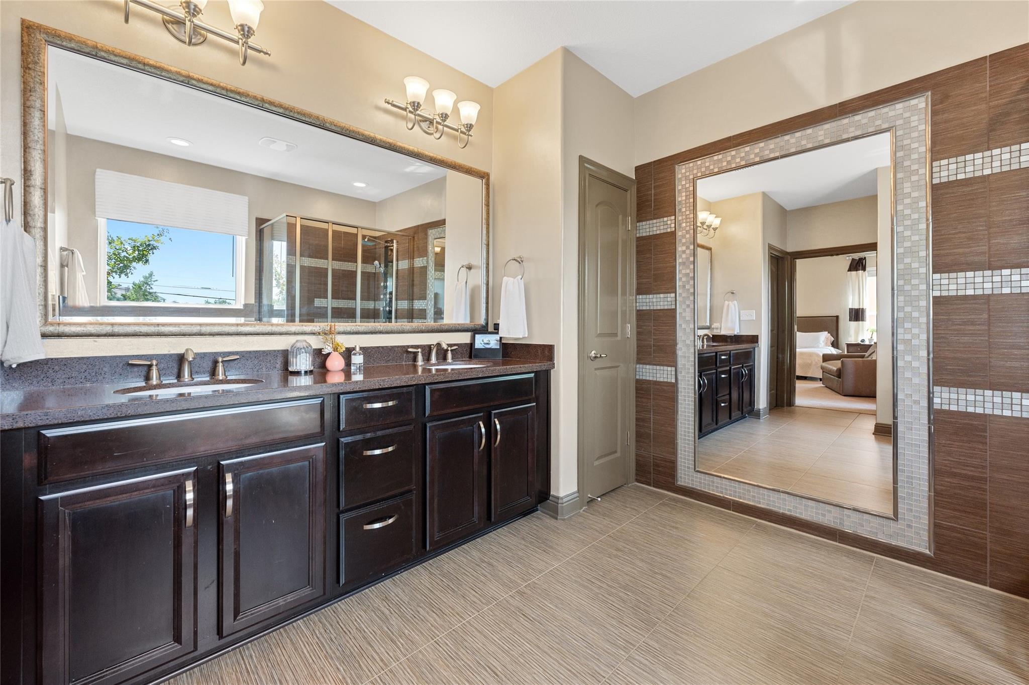 12332 Terraza Cir Property Photo 18