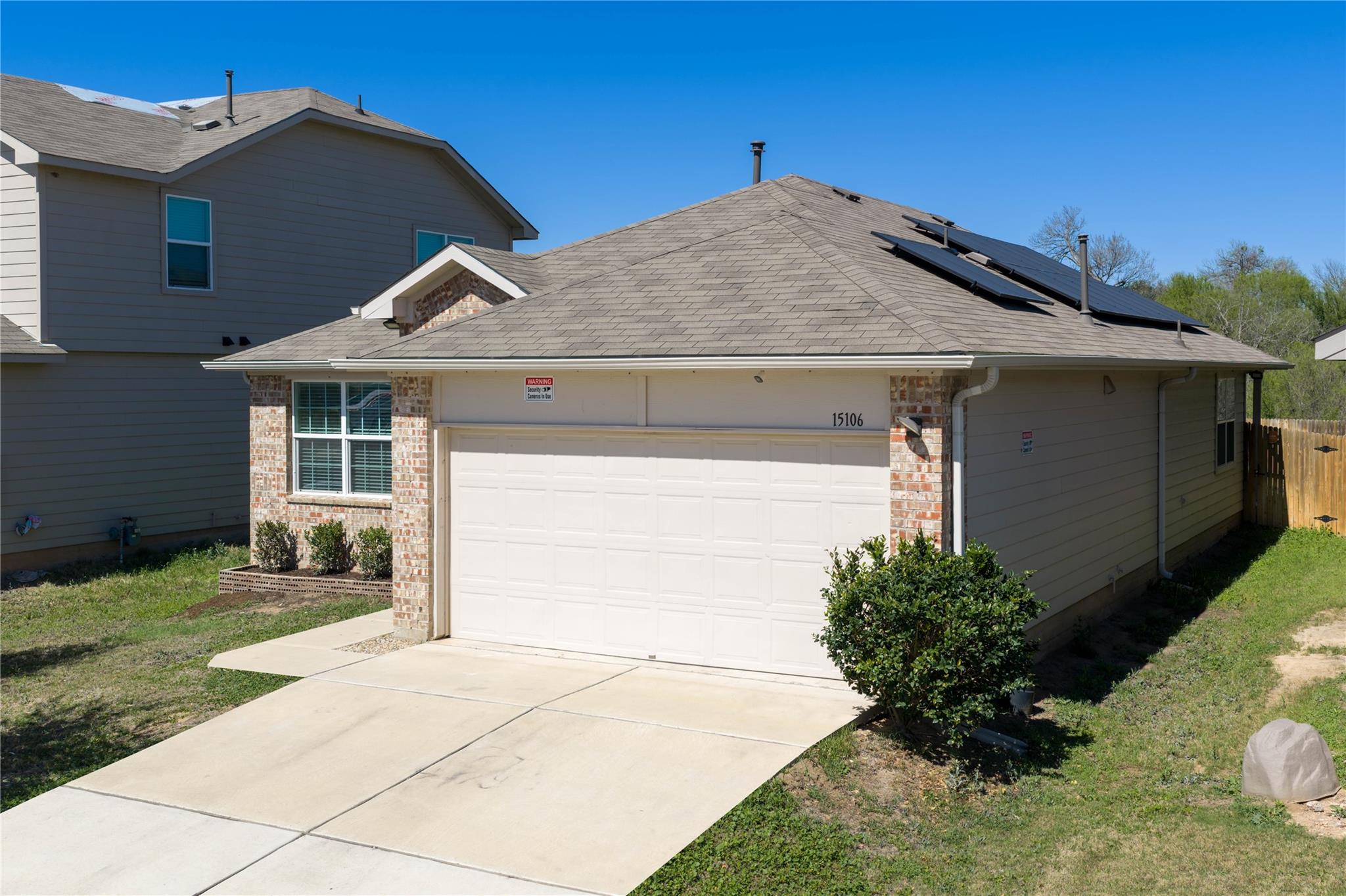 15106 Kent Justin Dr Property Photo 3