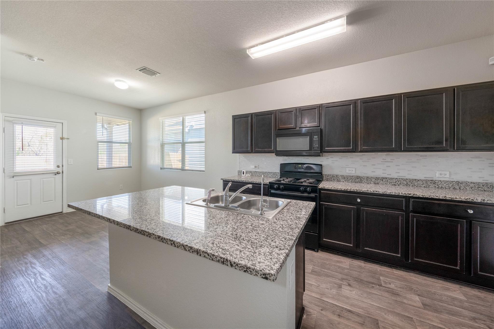 15106 Kent Justin Dr Property Photo 11