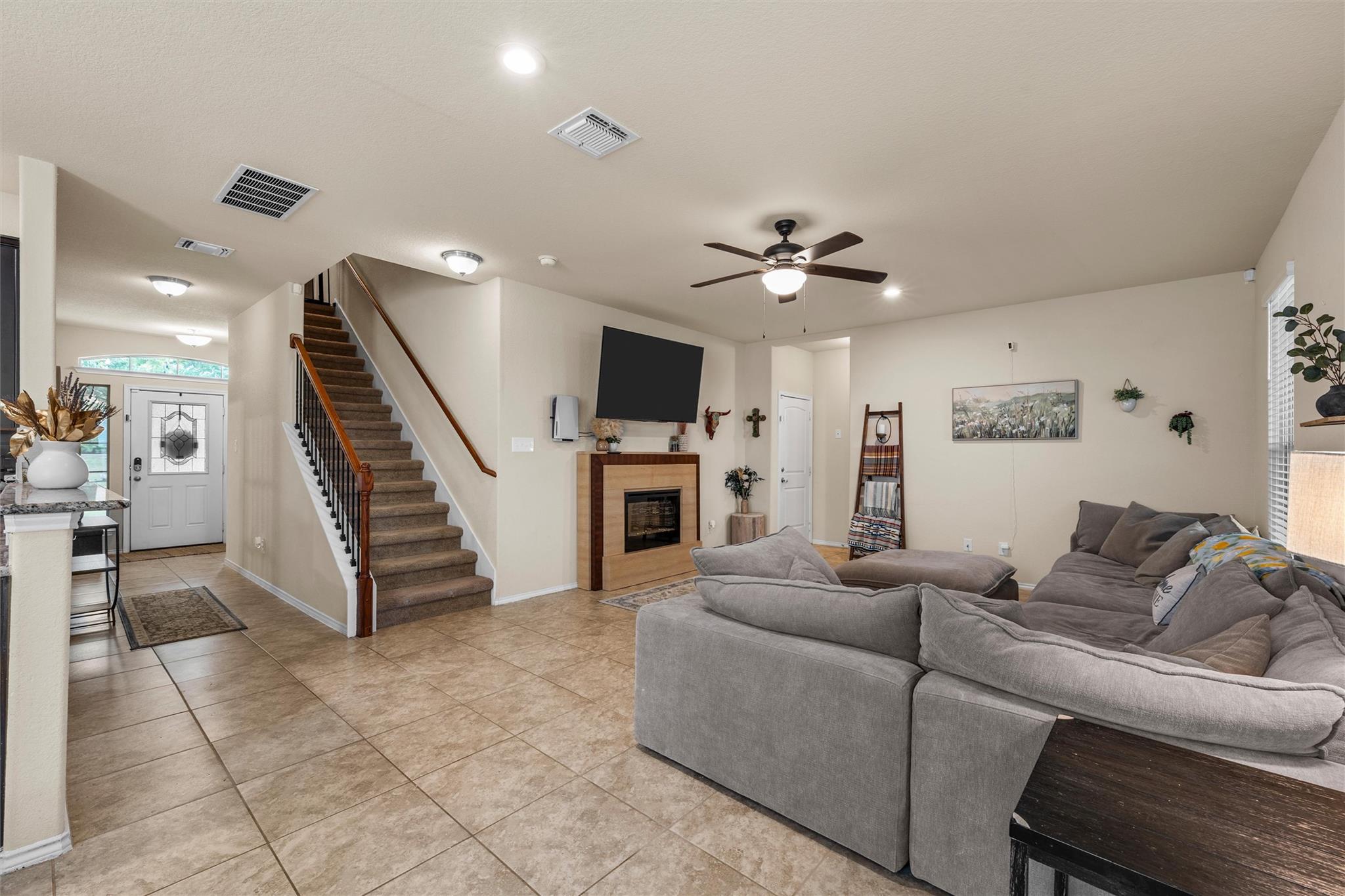 5333 Cicero Dr Property Photo 6
