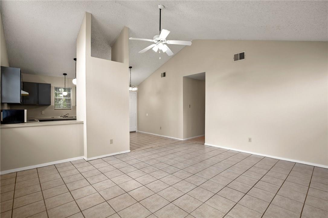 8807 Pineridge Dr #a Property Photo 6