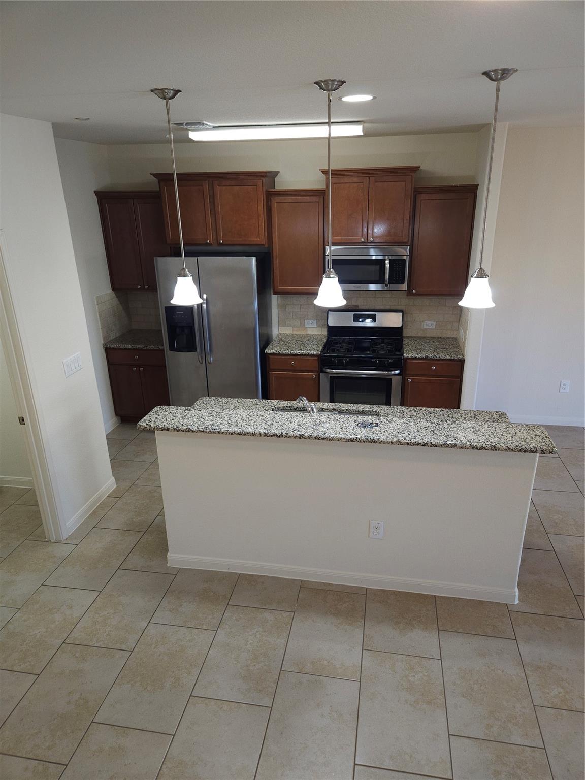 1620 Bryant Dr #2002 Property Photo 8