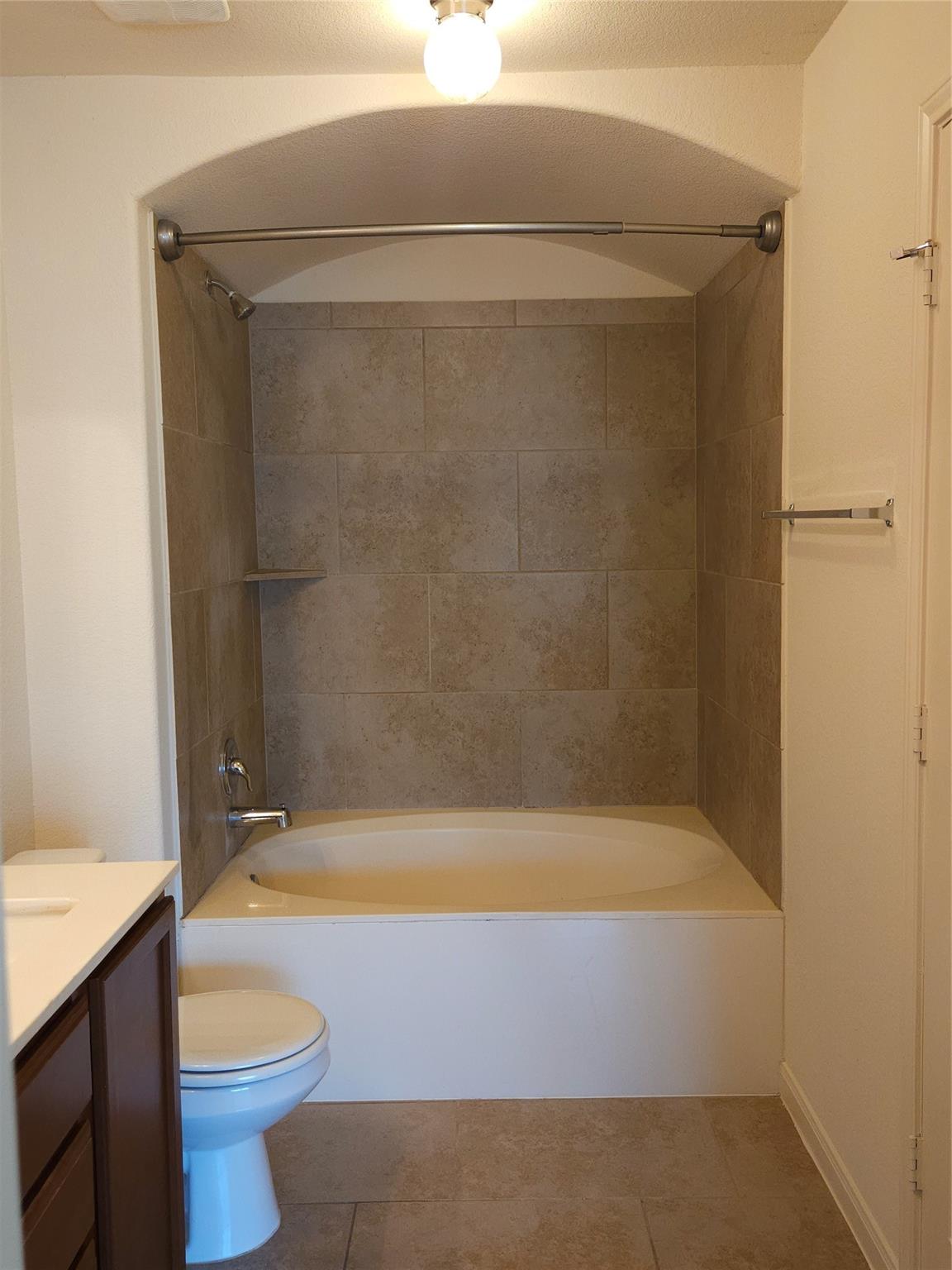 1620 Bryant Dr #2002 Property Photo 14