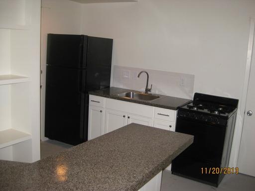 302 E 30th St #b Property Photo 6