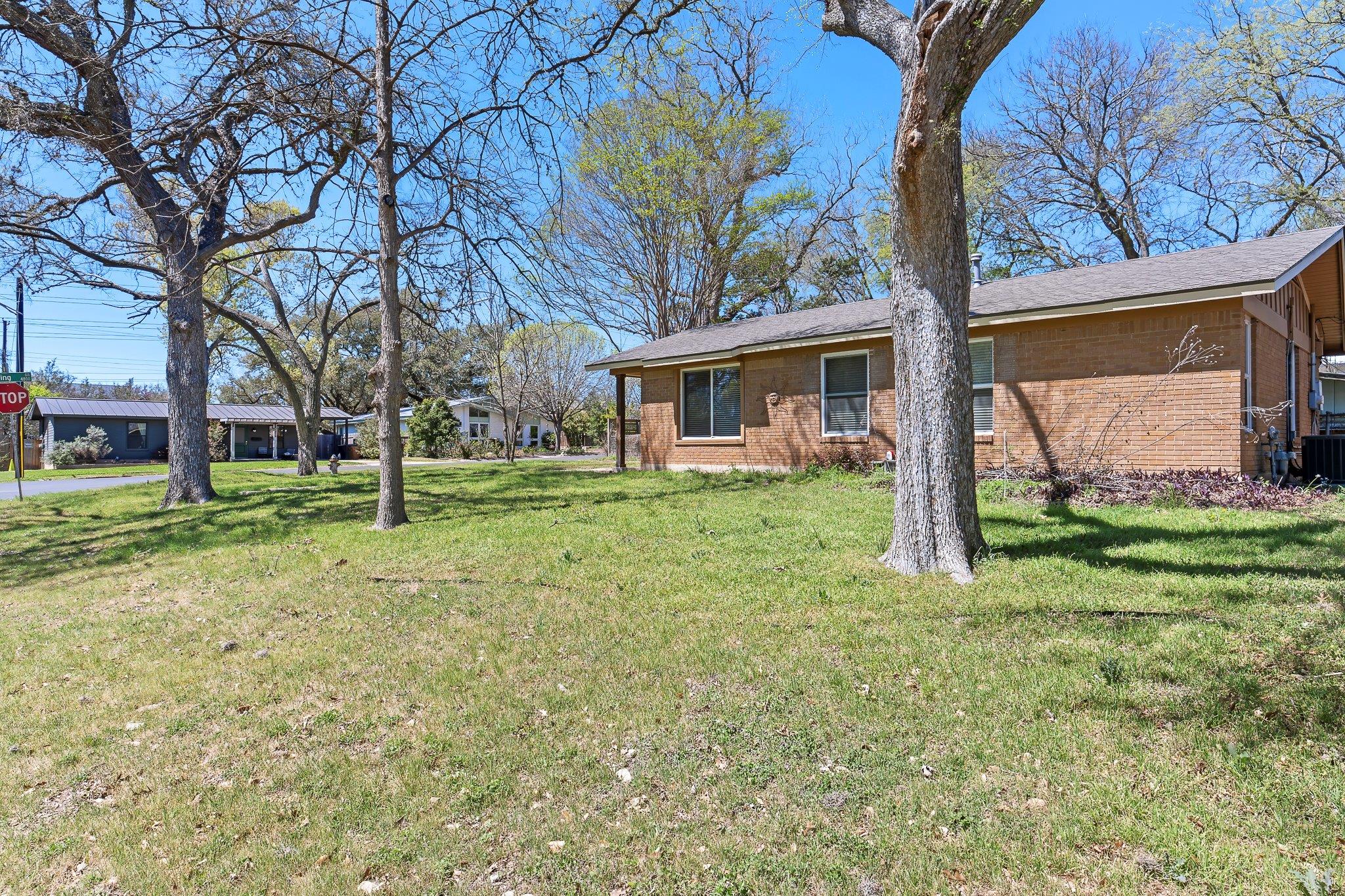 4804 Philco Dr Property Photo 5