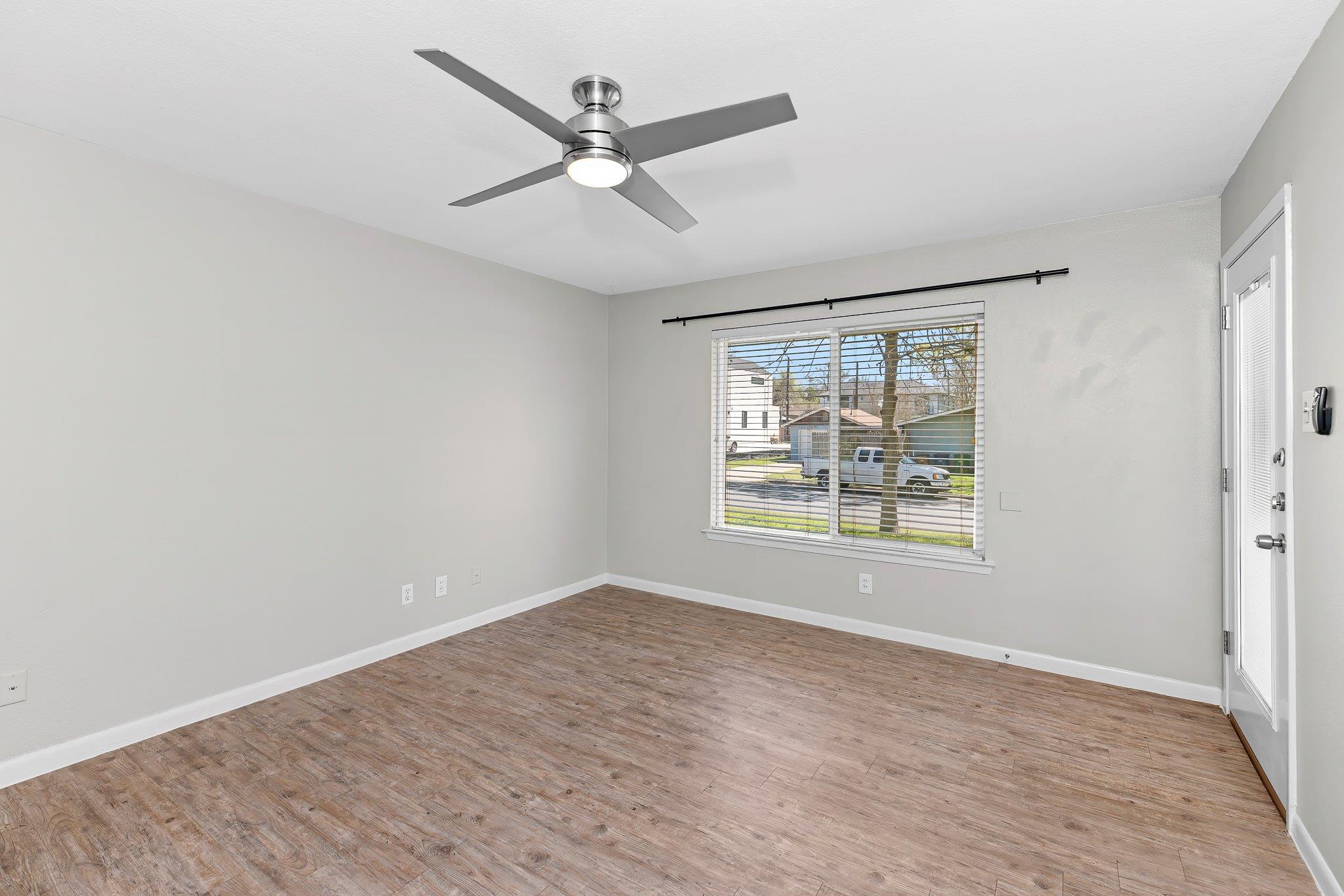 4804 Philco Dr Property Photo 9