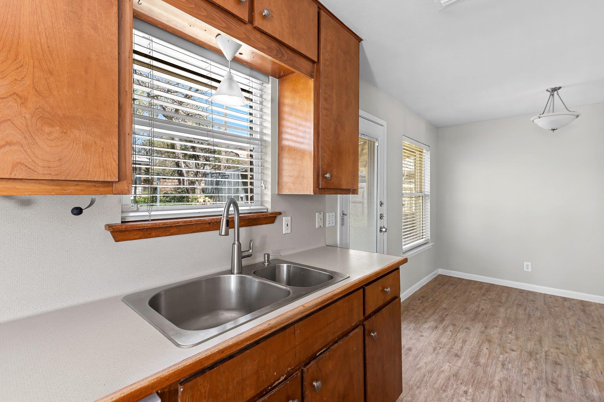 4804 Philco Dr Property Photo 20