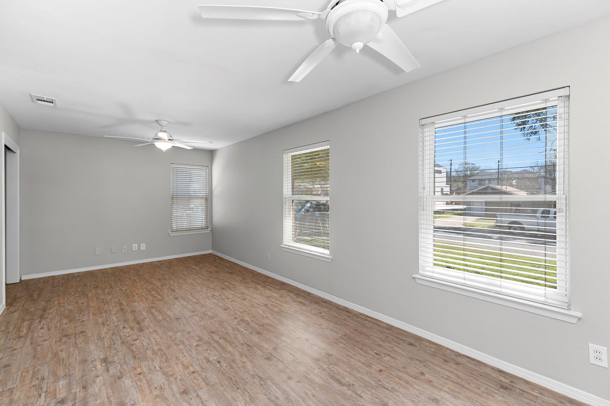 4804 Philco Dr Property Photo 28