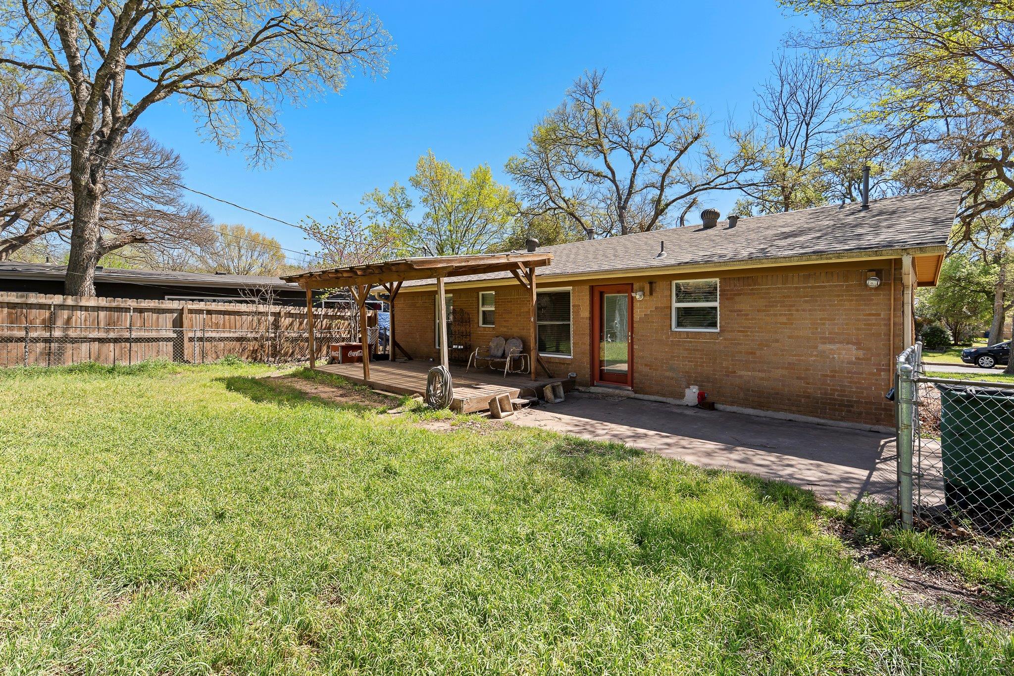 4804 Philco Dr Property Photo 33