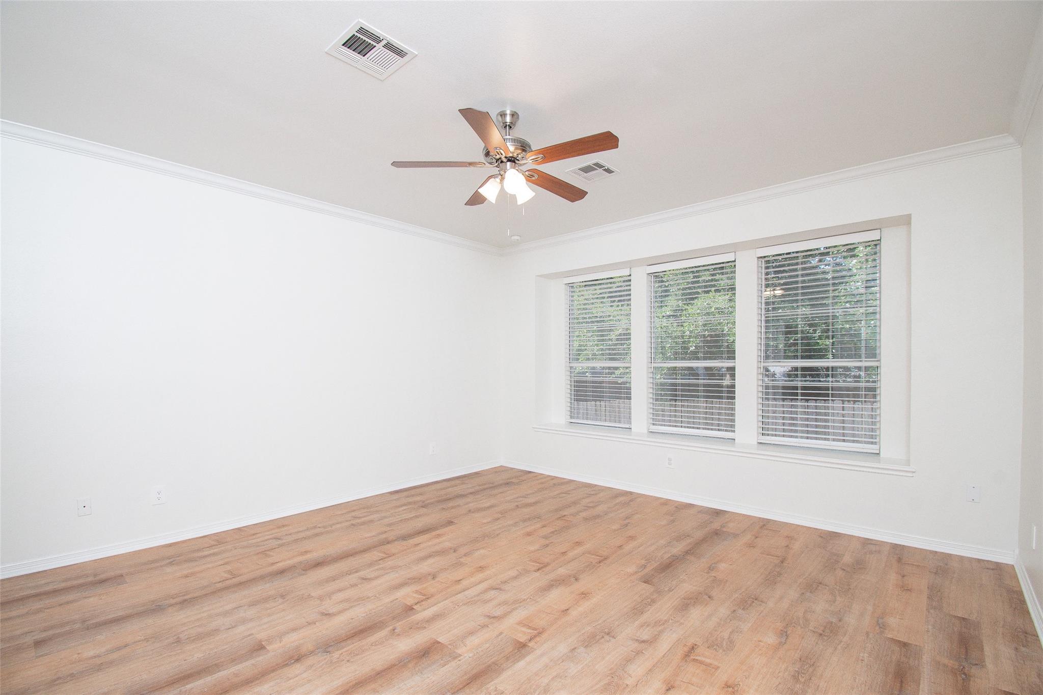 2421 Pin Oak Dr Property Photo 21