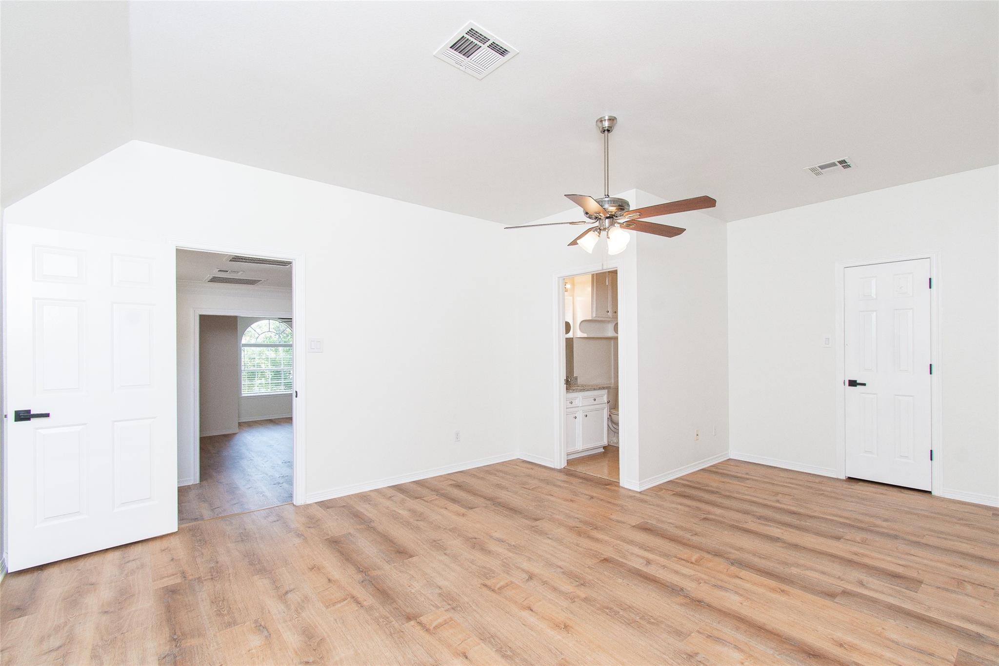 2421 Pin Oak Dr Property Photo 32