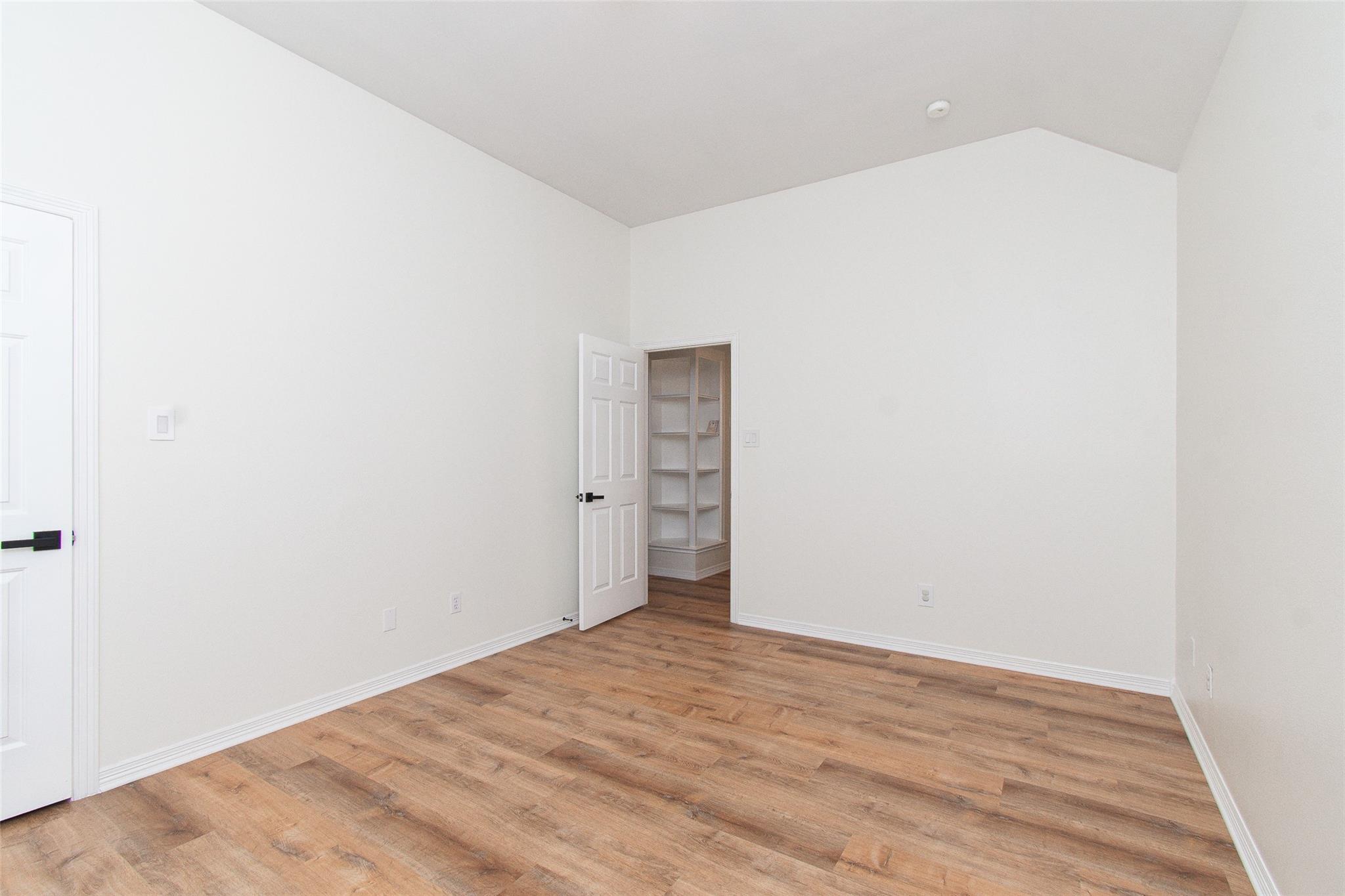 2421 Pin Oak Dr Property Photo 39