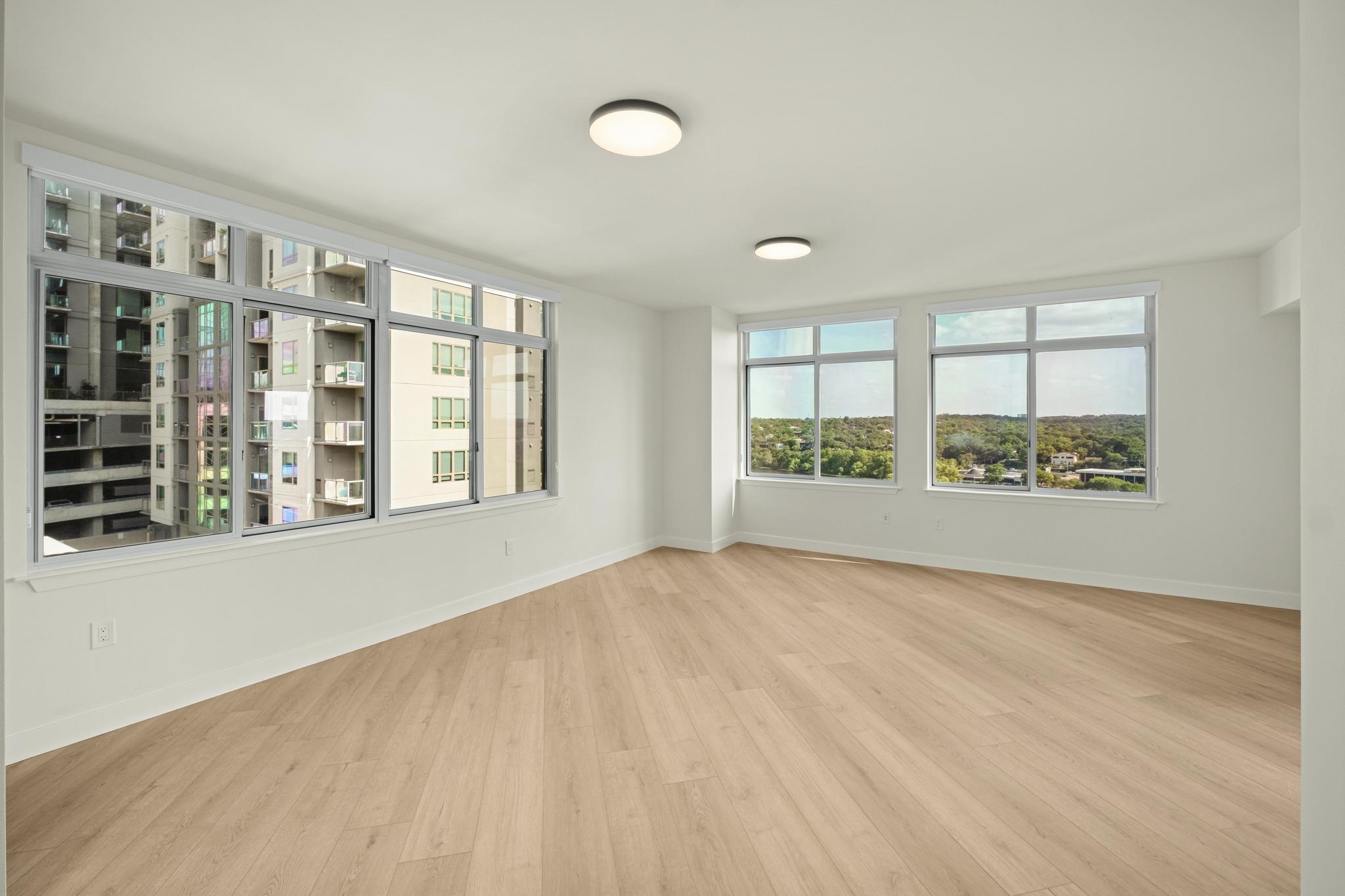 54 Rainey St #1201 Property Photo 4