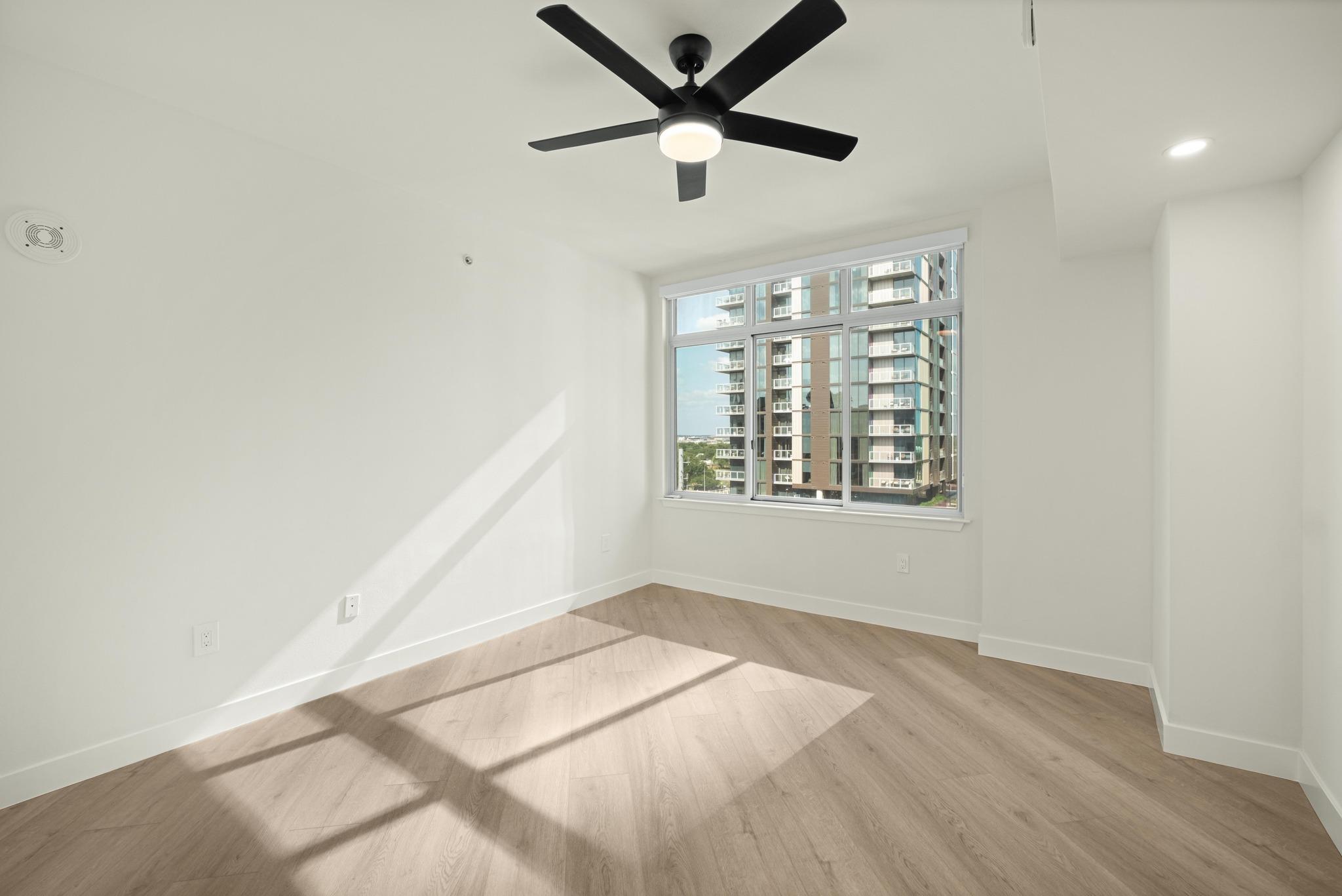 54 Rainey St #1201 Property Photo 11