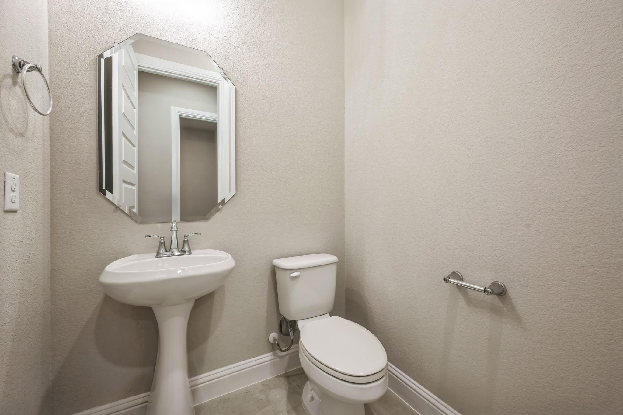1729 Cayuga St Property Photo 25