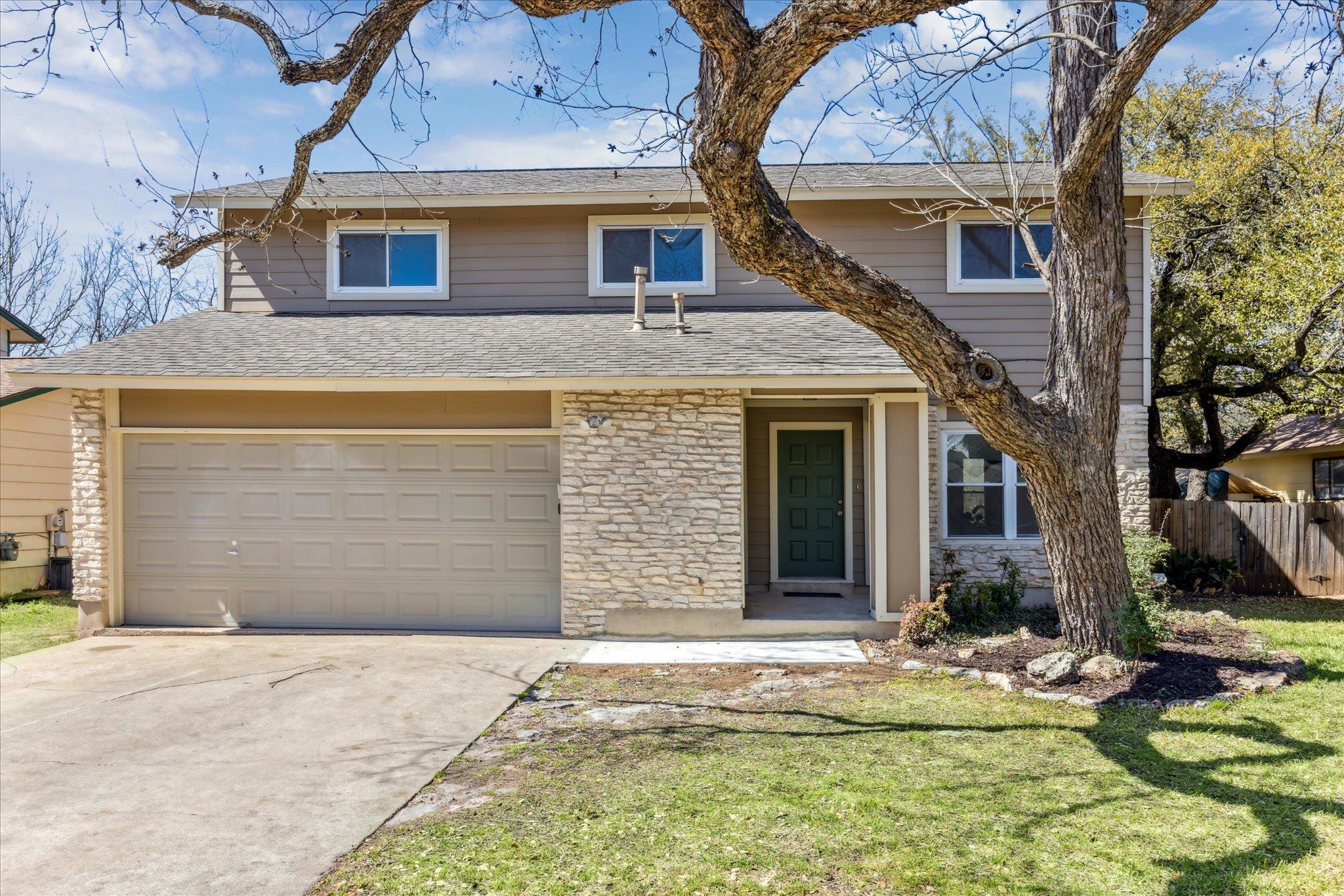 8011 Scotland Yard Property Photo