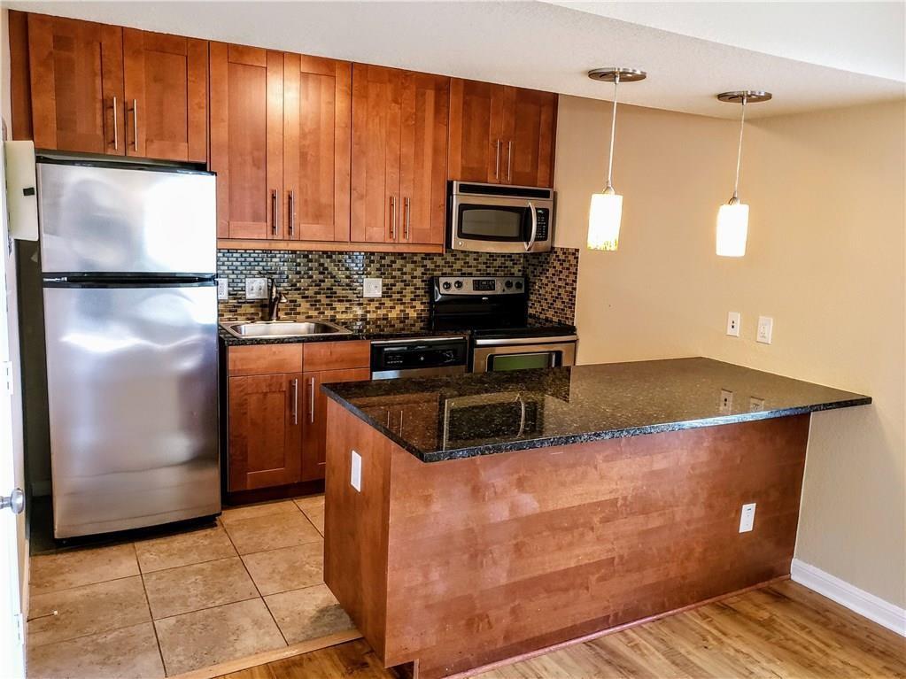 7685 Northcross Dr #609 Property Photo 1