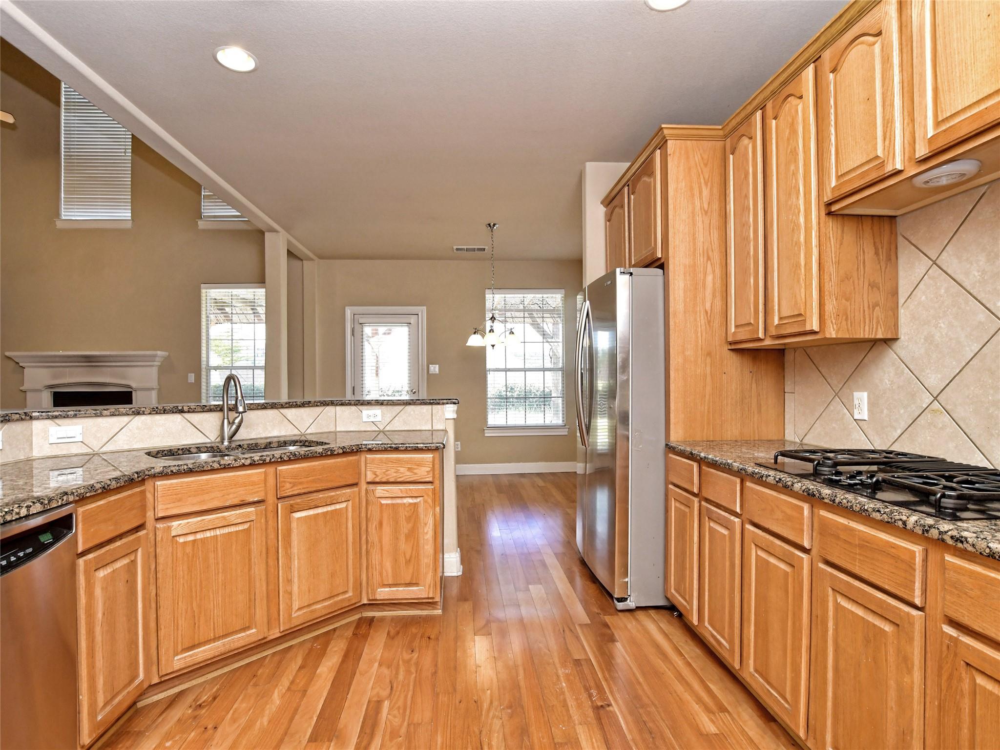 303 Hensley Dr Property Photo 10