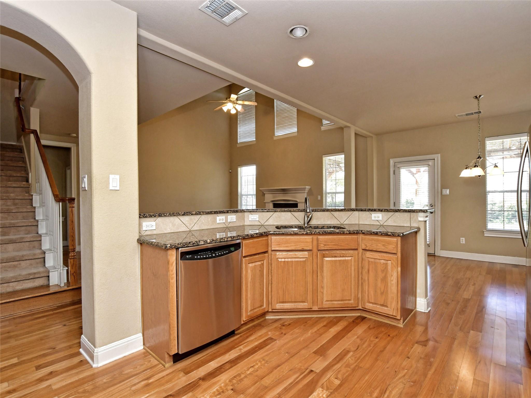 303 Hensley Dr Property Photo 11