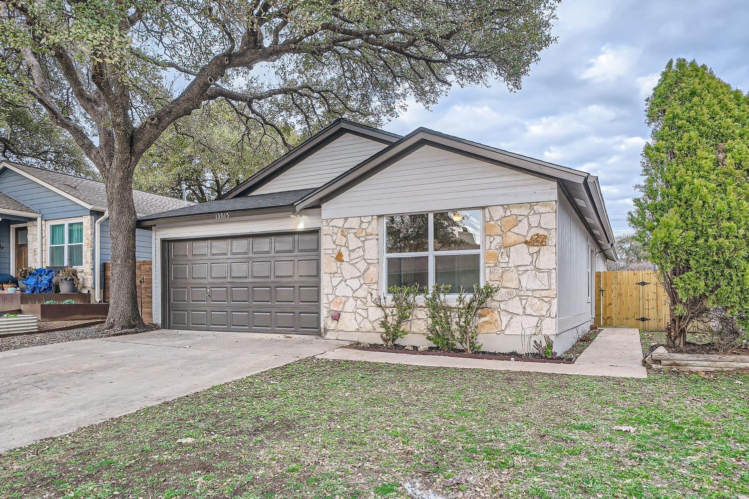13015 Emma Lee Ave Property Photo 3