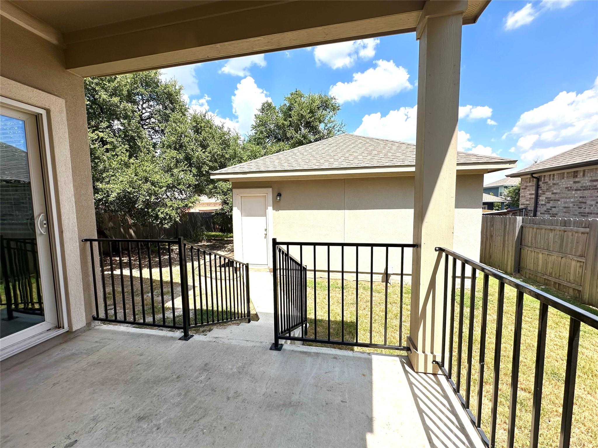 2724 Stone Branch Dr Property Photo 17