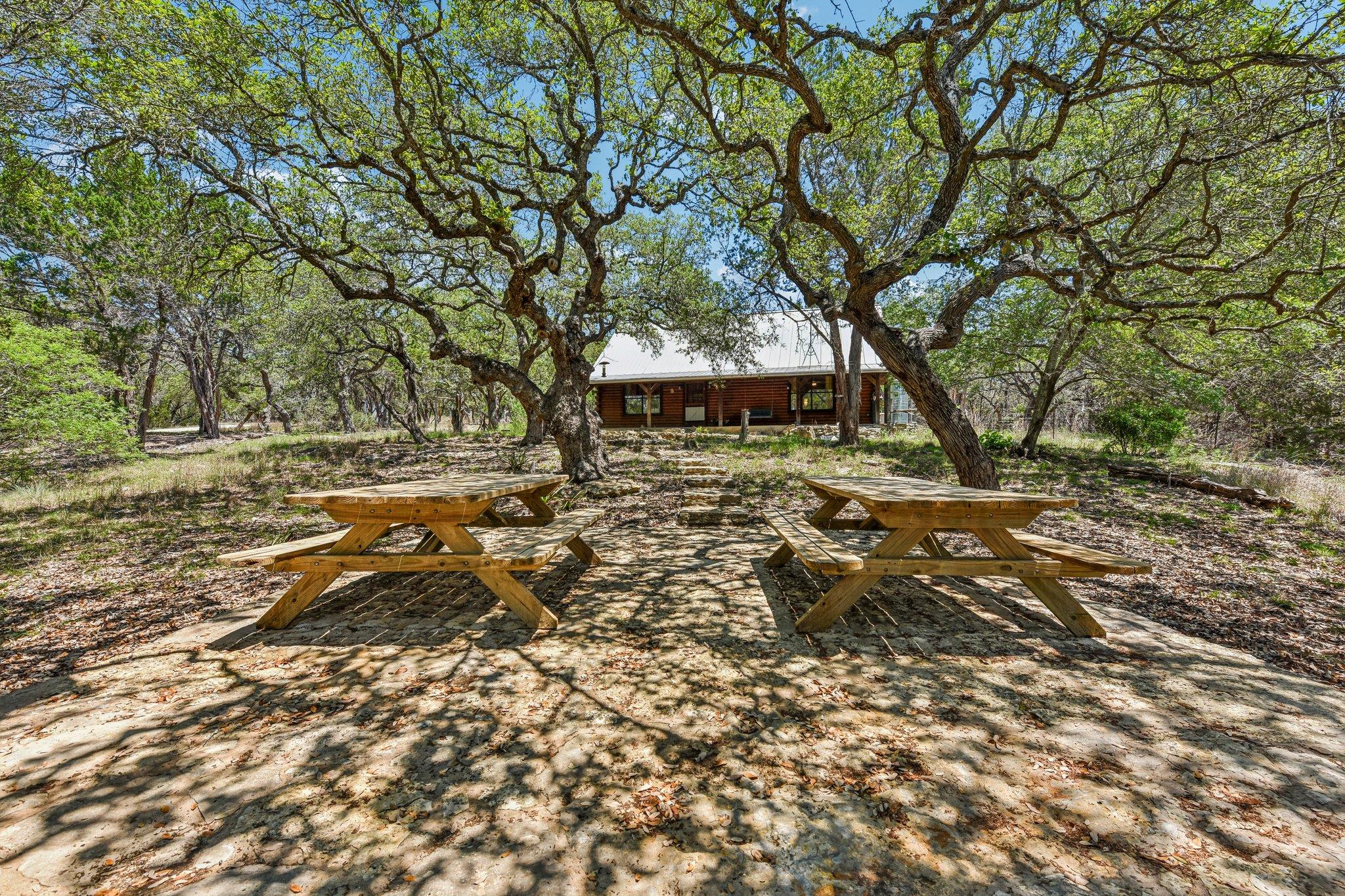 501 Oak Knob Dr Property Photo 8