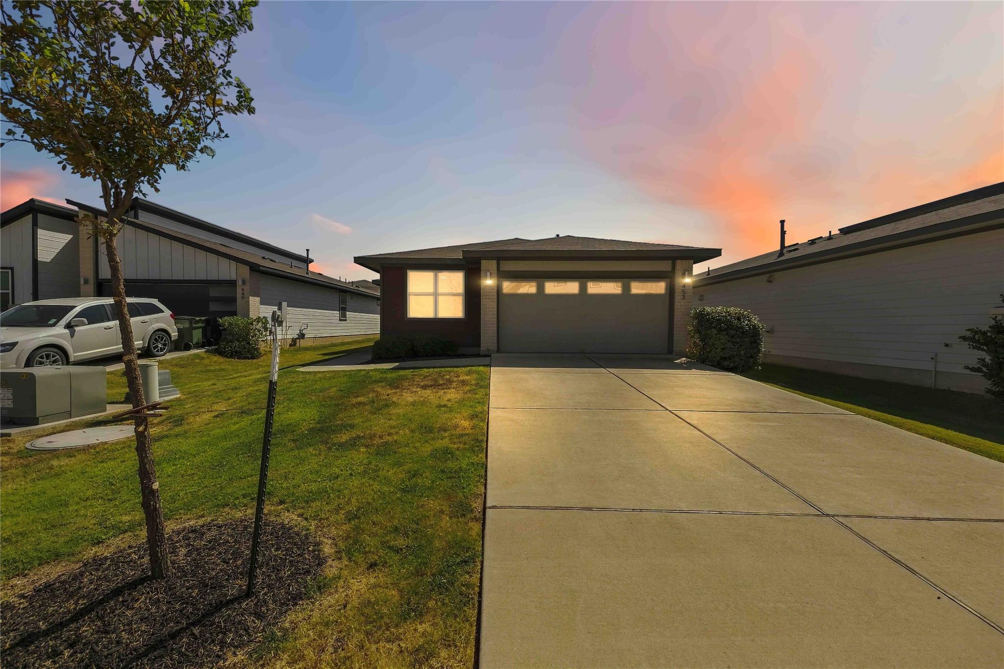 453 Agave Azul Way Property Photo 1