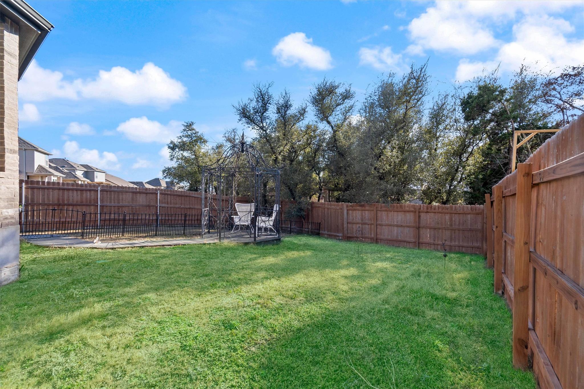 8008 Prairie Rye Dr Property Photo 30