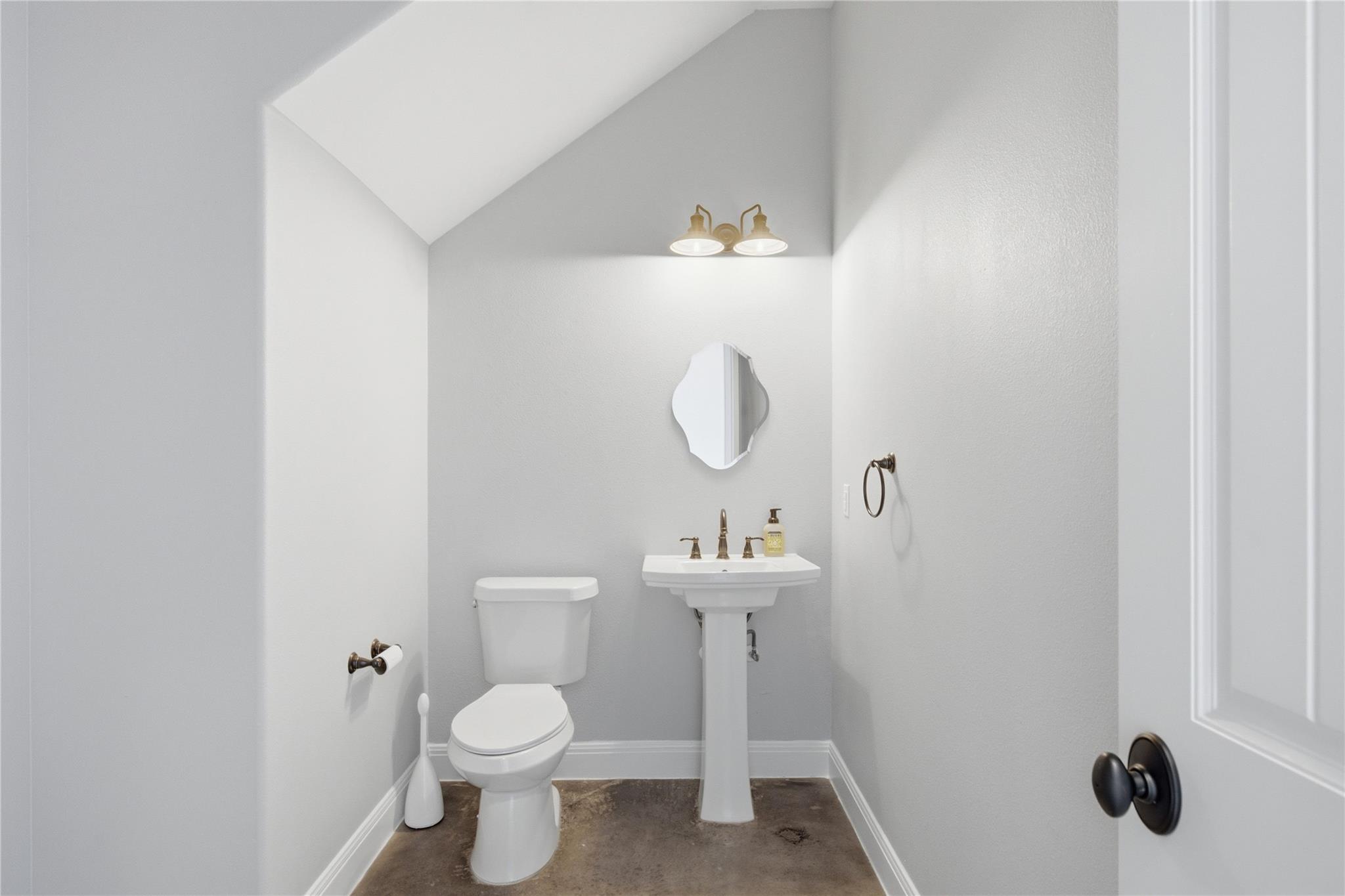 330 Gant Rd Property Photo 12