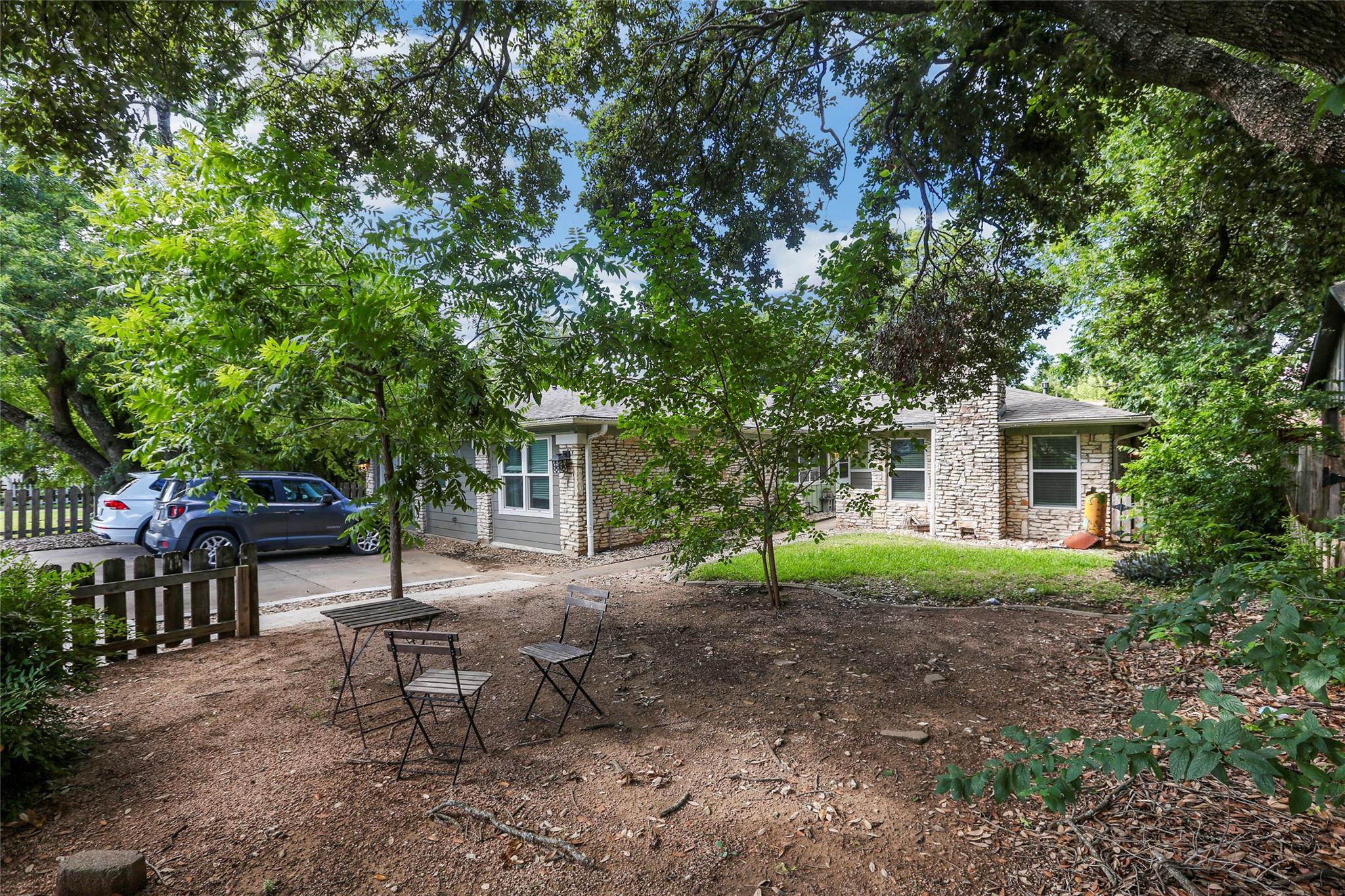2402 Berkeley Ave #a Property Photo 2