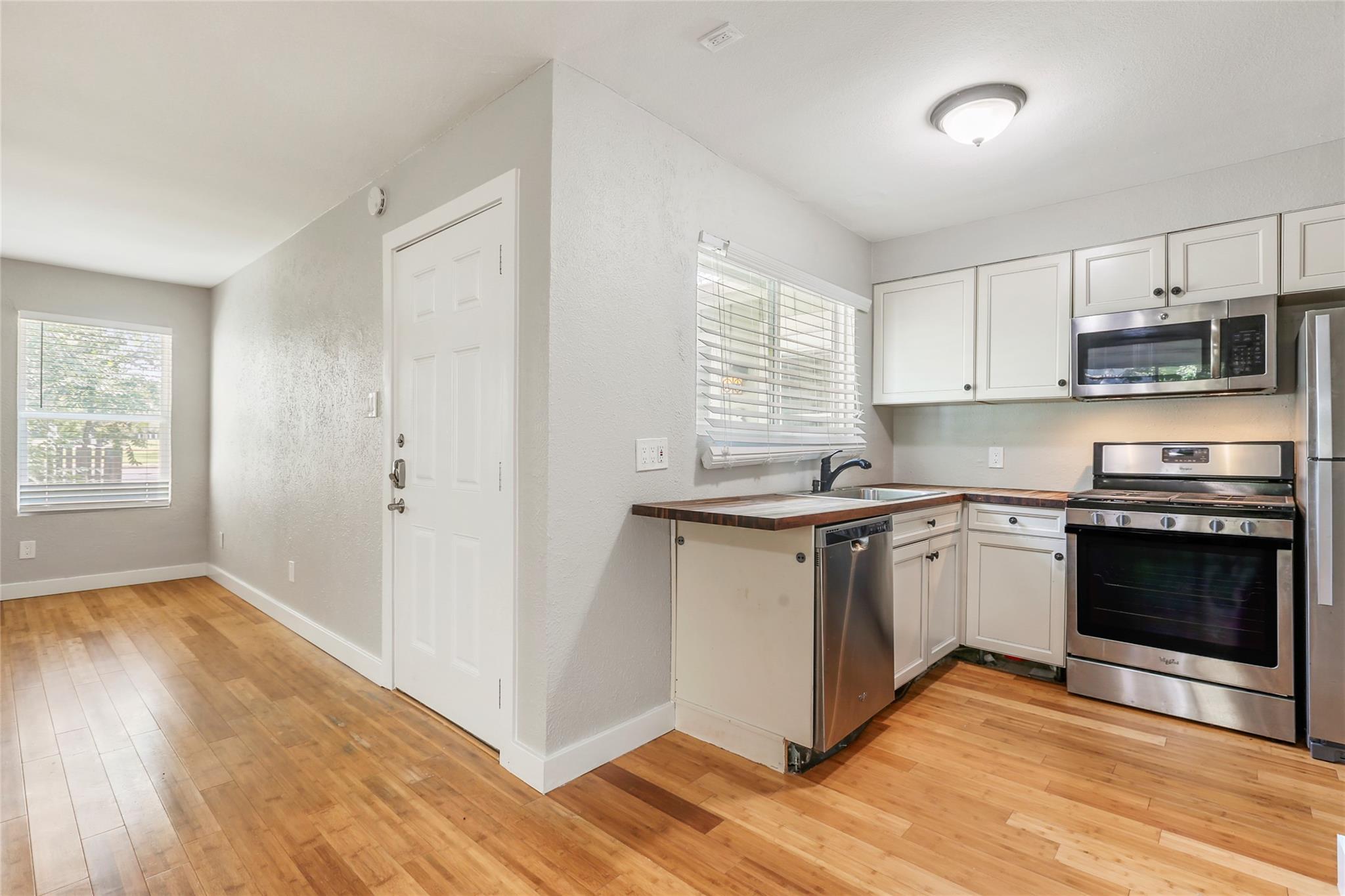 2402 Berkeley Ave #a Property Photo 5