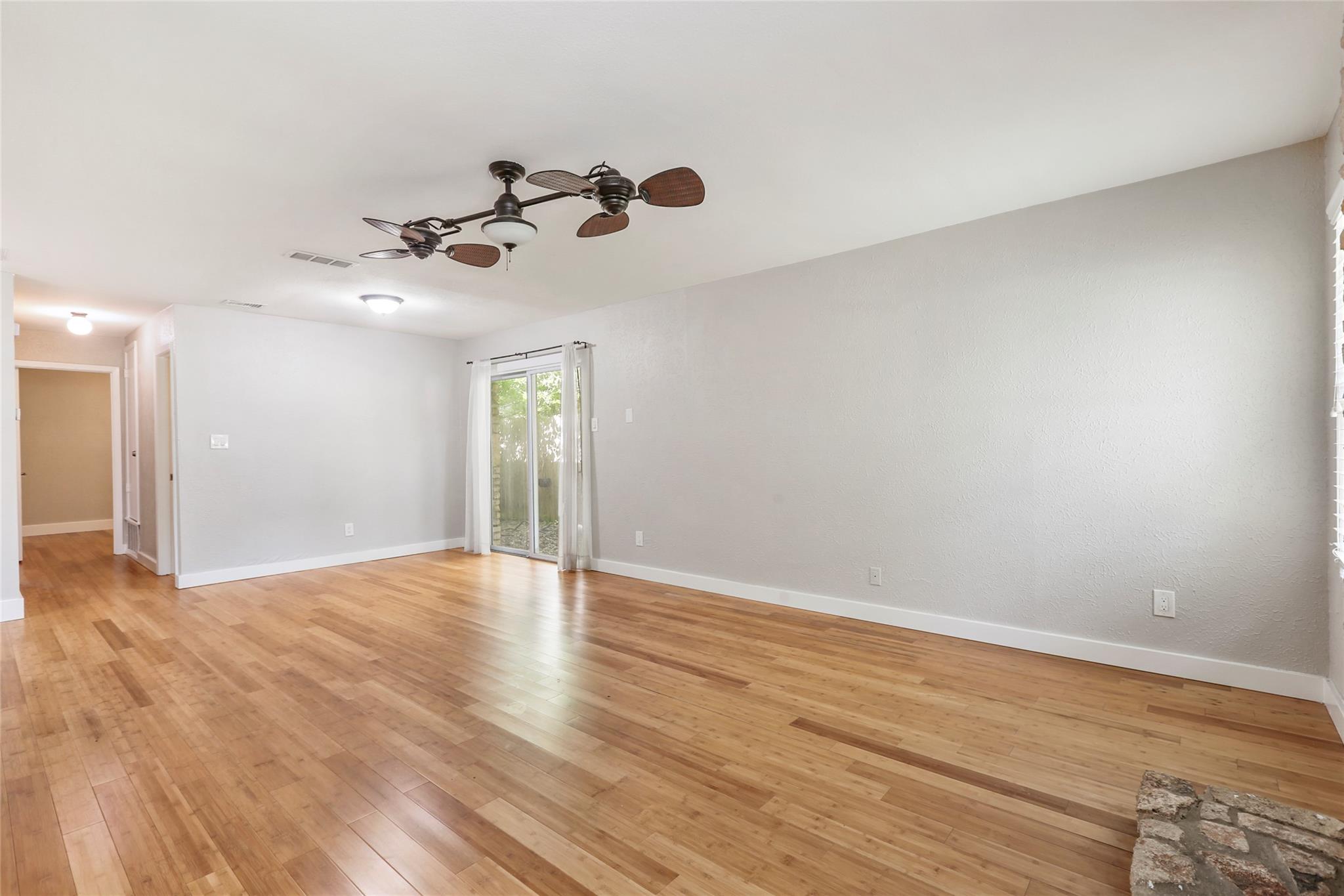 2402 Berkeley Ave #a Property Photo 11