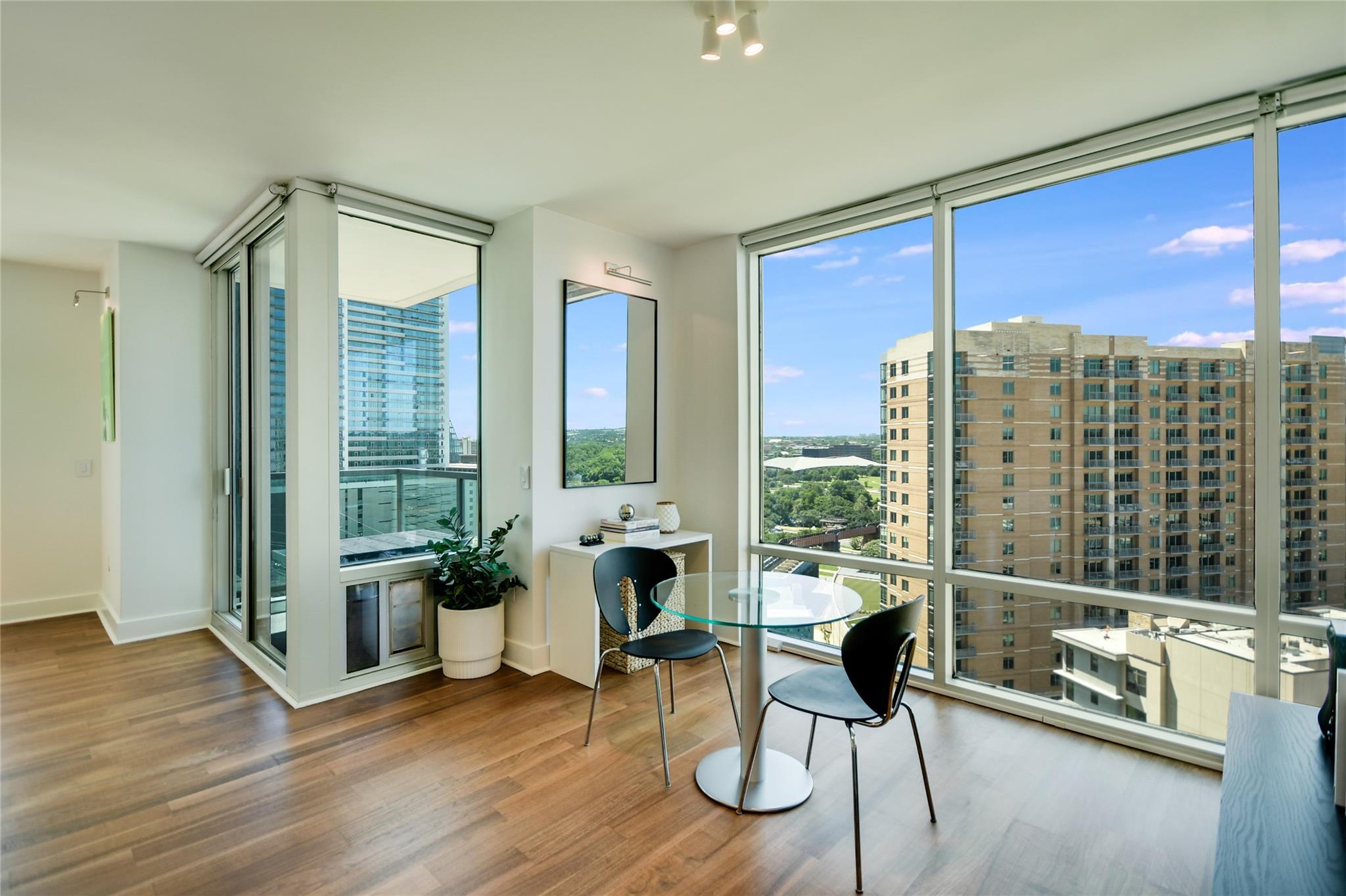 300 Bowie St #1403 Property Photo 3