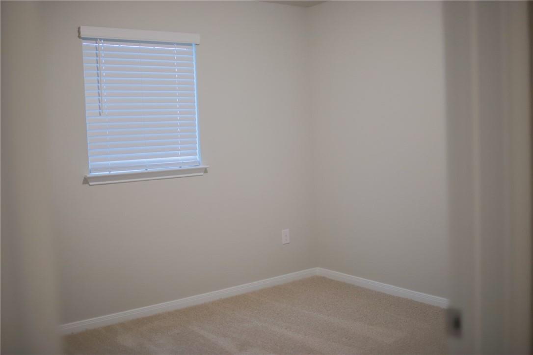 14015 Macquarie Dr Property Photo 23