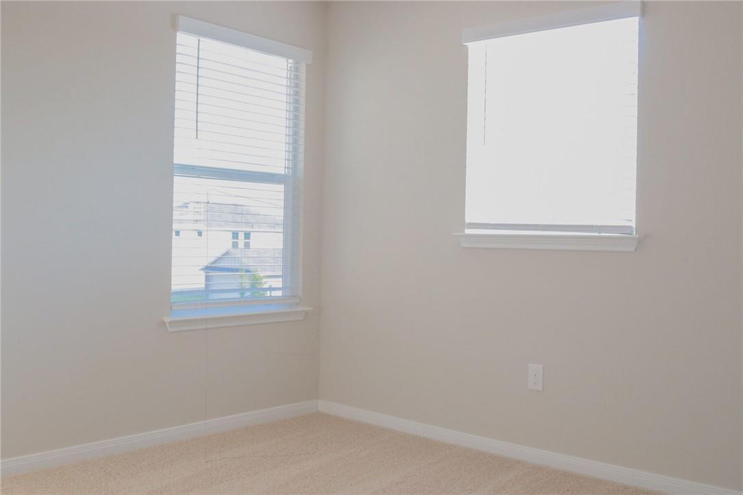 14015 Macquarie Dr Property Photo 25