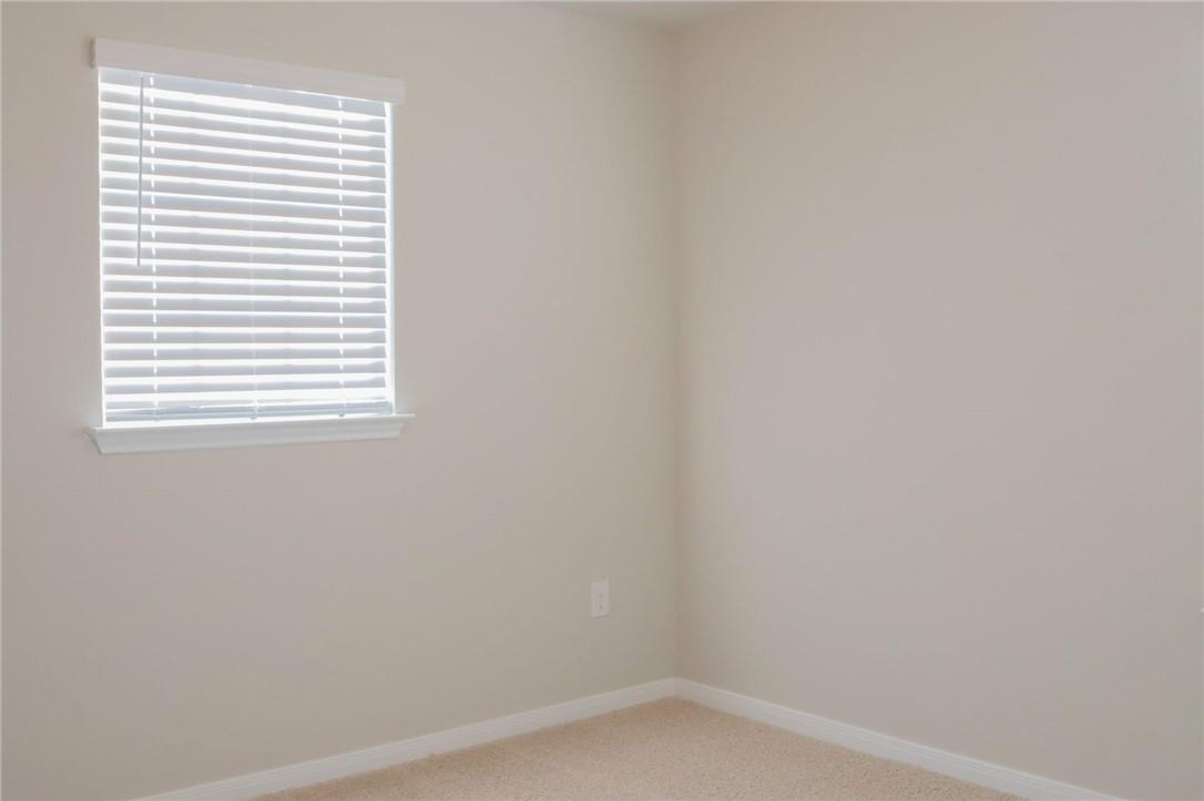 14015 Macquarie Dr Property Photo 26