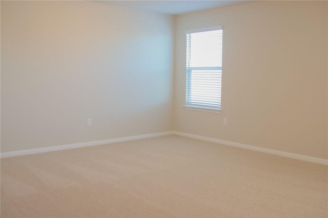 14015 Macquarie Dr Property Photo 28