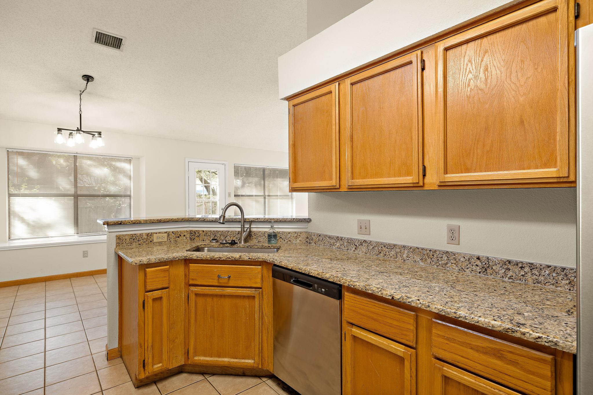 1604 Texas Oak Way Property Photo 1