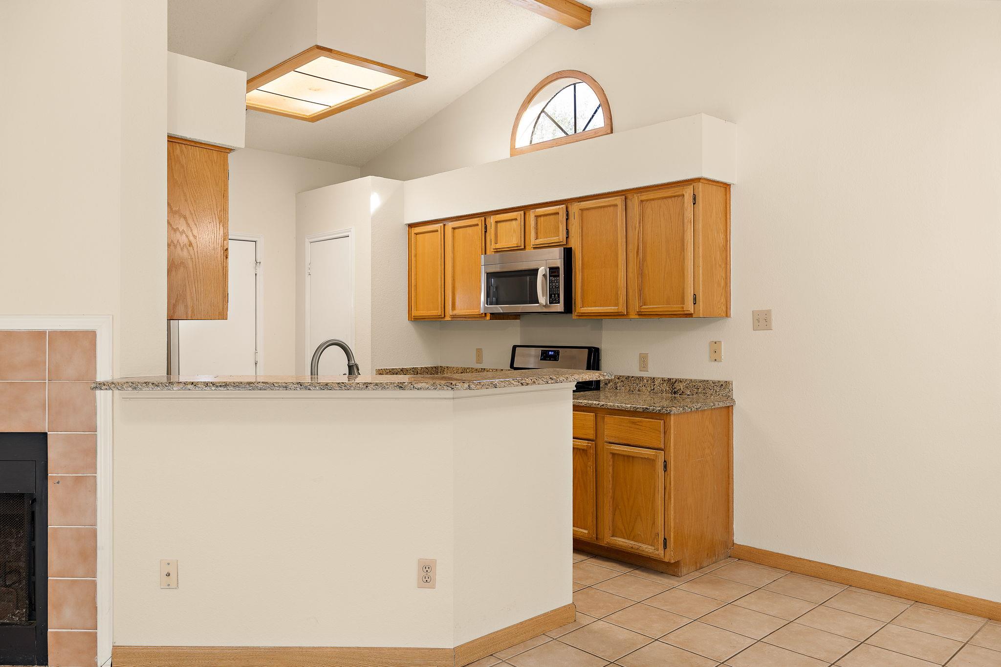 1604 Texas Oak Way Property Photo 8