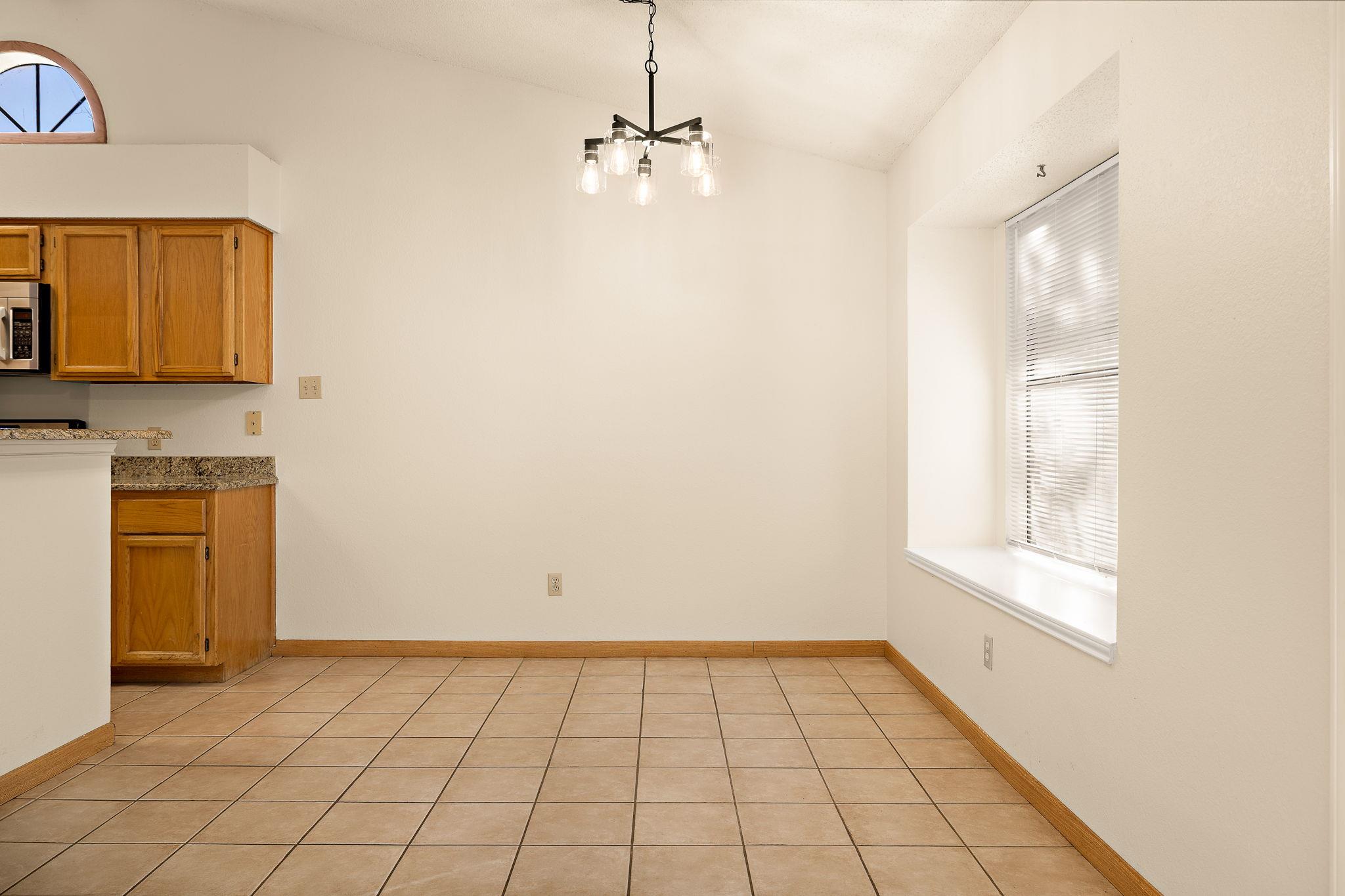 1604 Texas Oak Way Property Photo 10