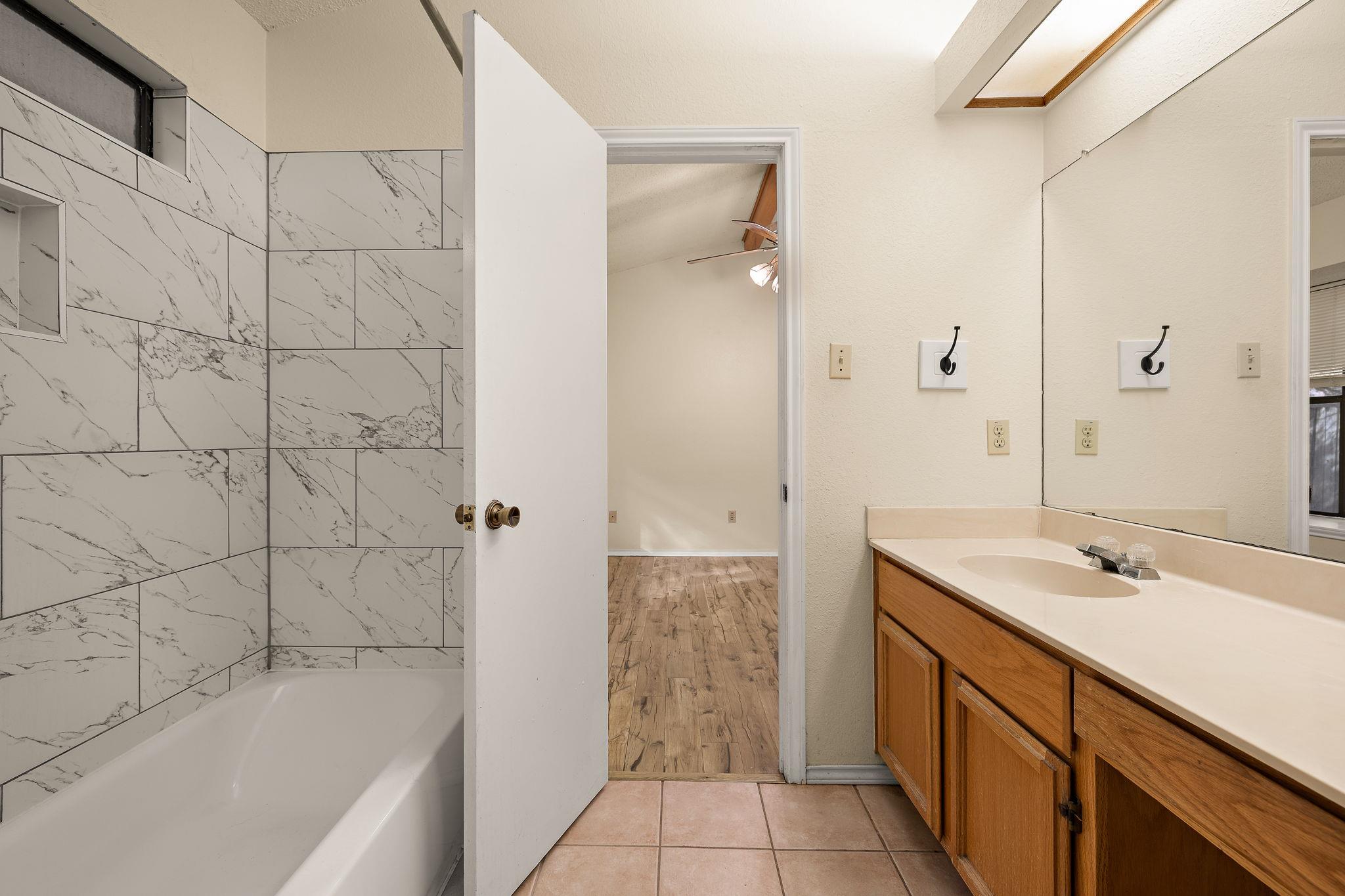 1604 Texas Oak Way Property Photo 13