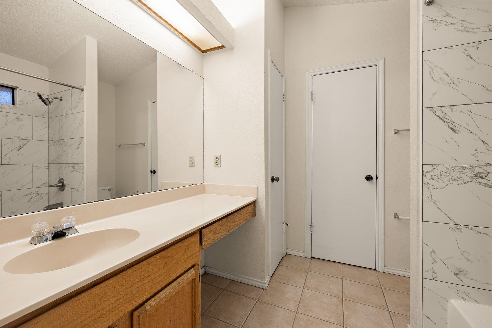 1604 Texas Oak Way Property Photo 14