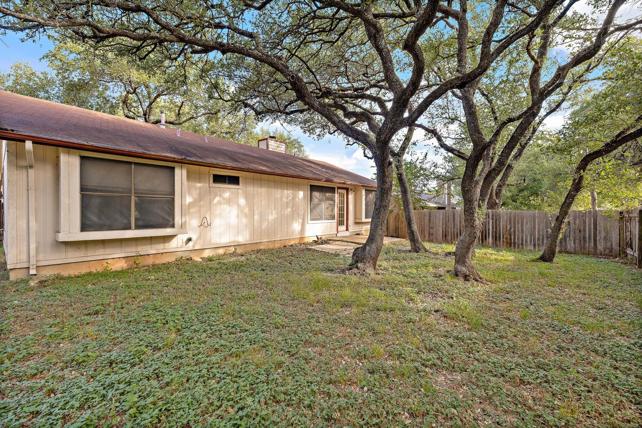 1604 Texas Oak Way Property Photo 18