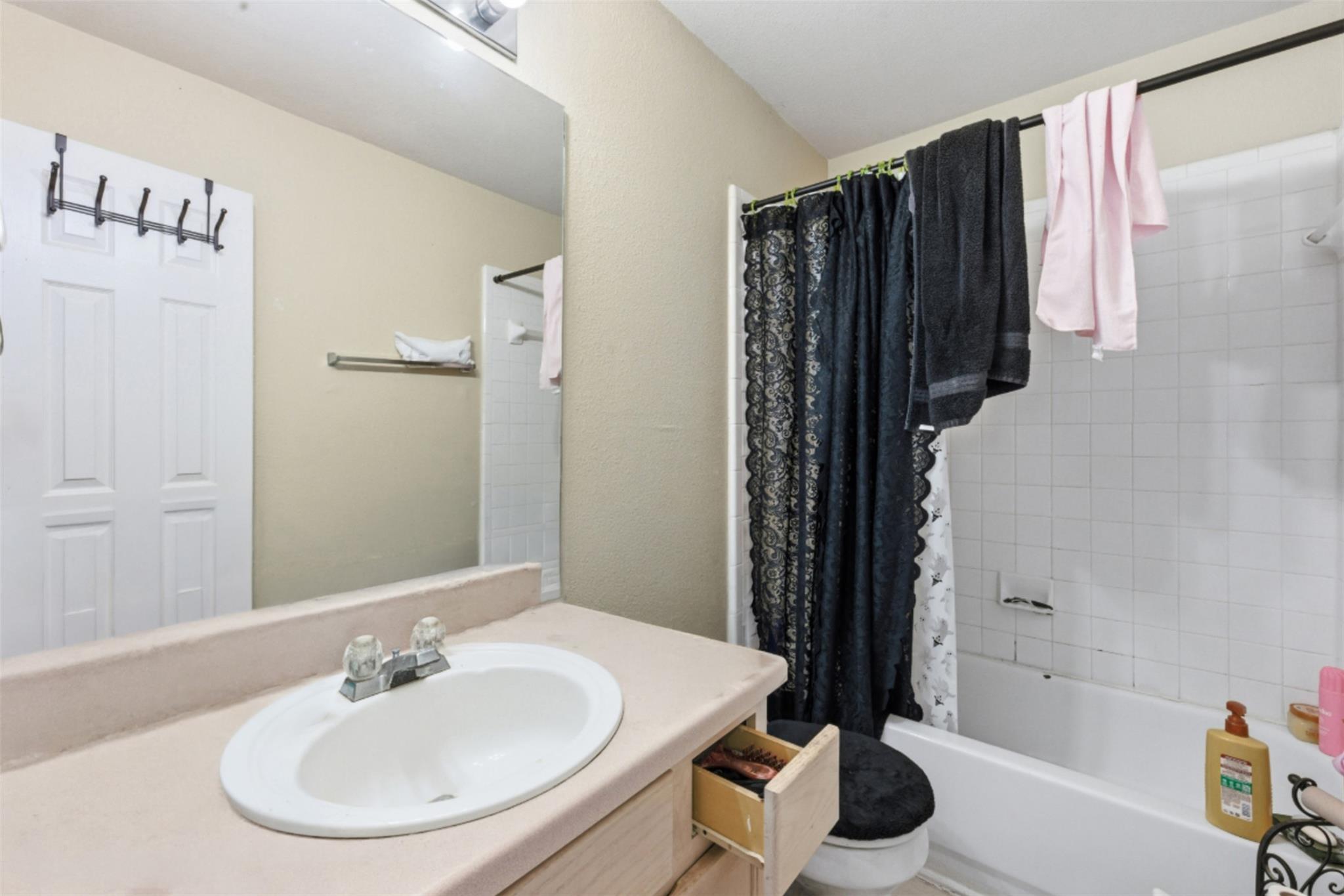 120-122 Cedargrove None #120-122 Property Photo 13