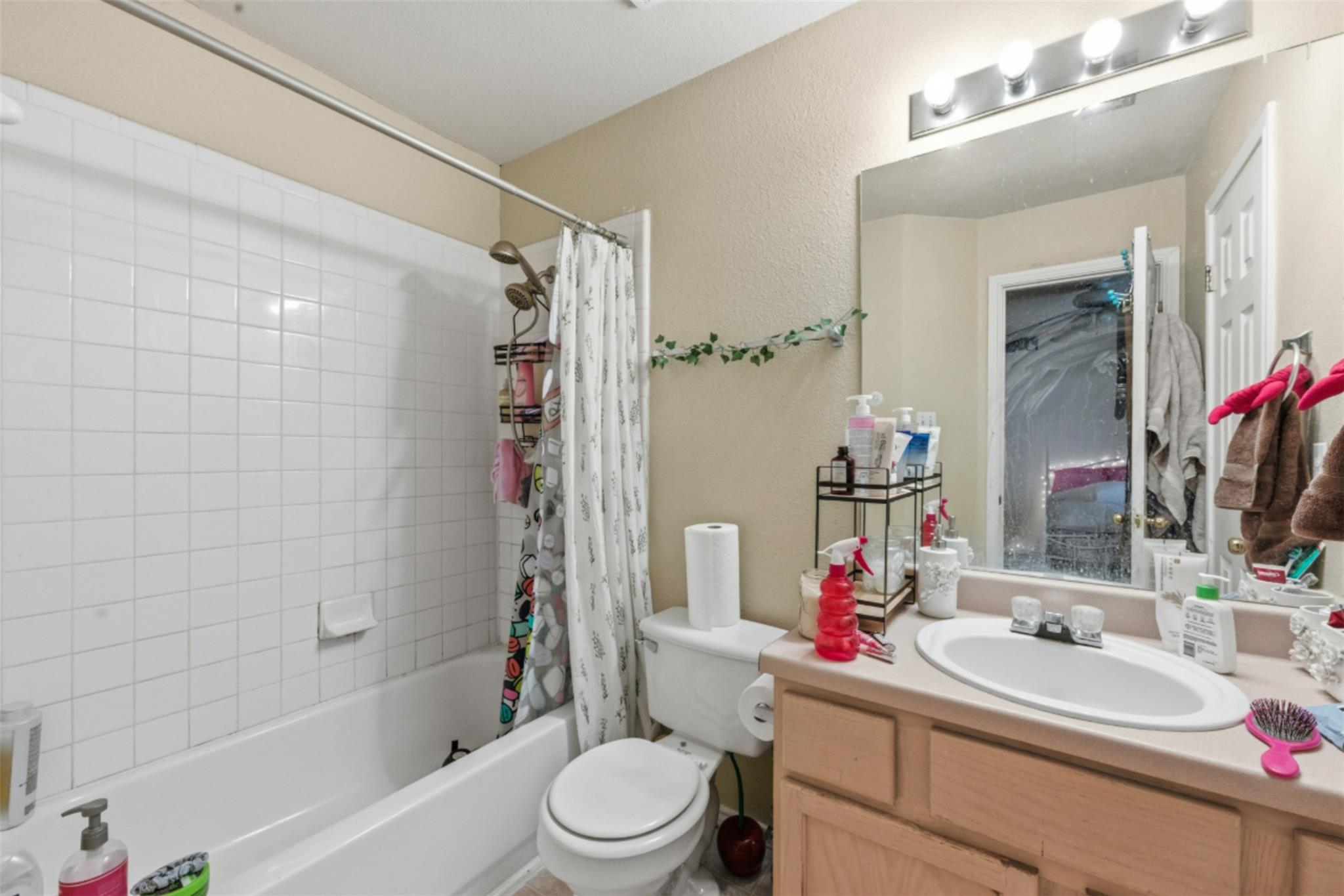 120-122 Cedargrove None #120-122 Property Photo 16