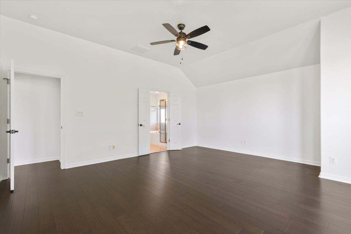 808 Bent Wood Pl Property Photo 13