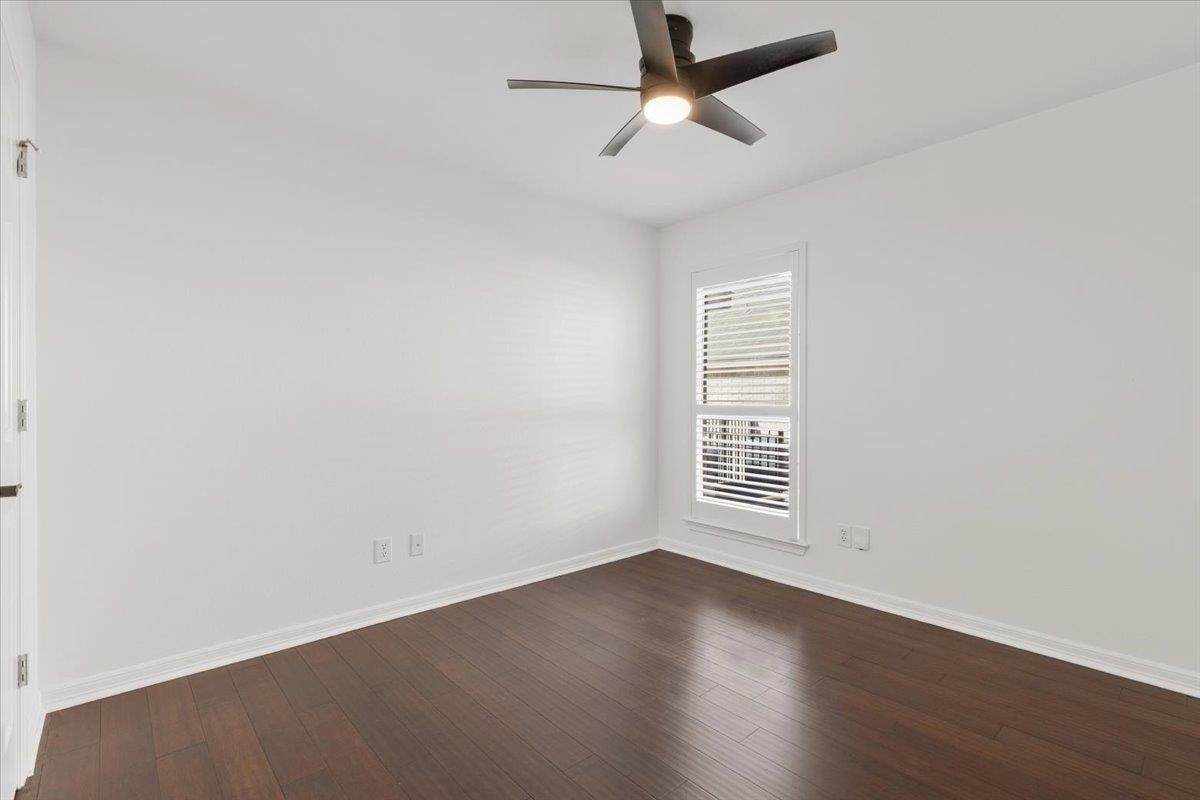 808 Bent Wood Pl Property Photo 22