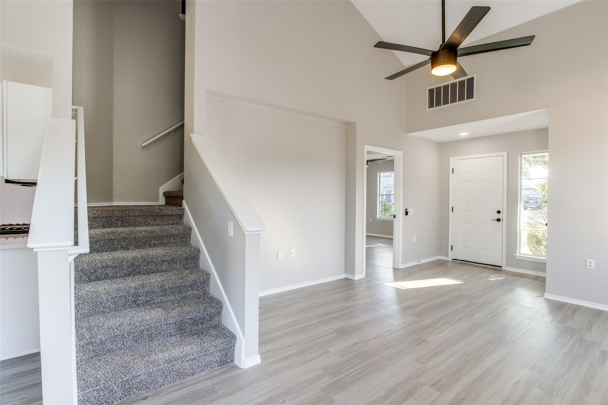 13145 Briarcreek Loop Property Photo 8