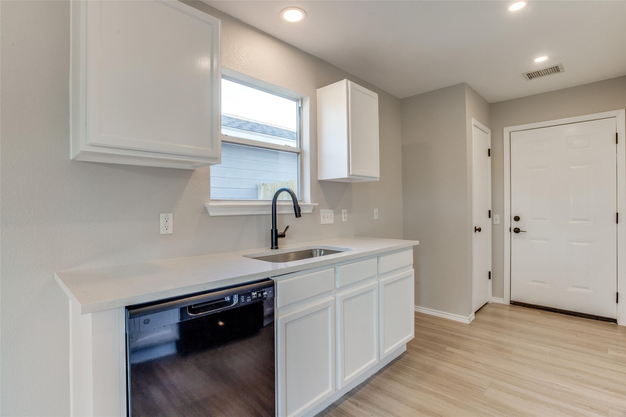 13145 Briarcreek Loop Property Photo 11