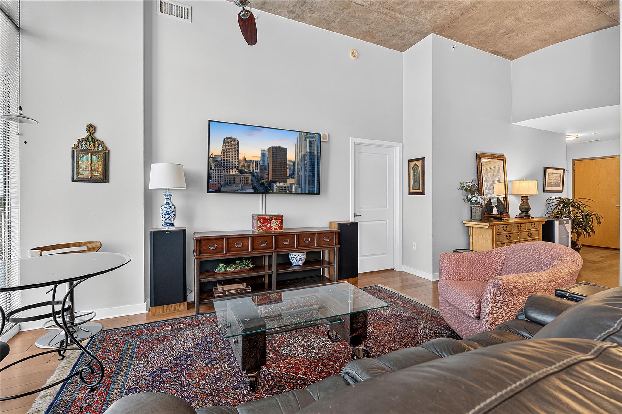 360 Nueces St #1604 Property Photo 5